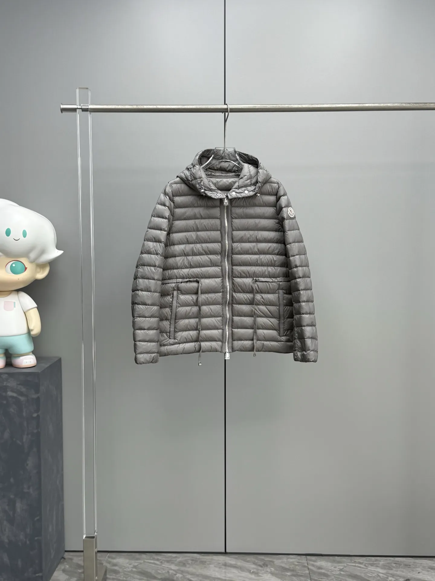 Moncler Raie ダウンジャケット グレー