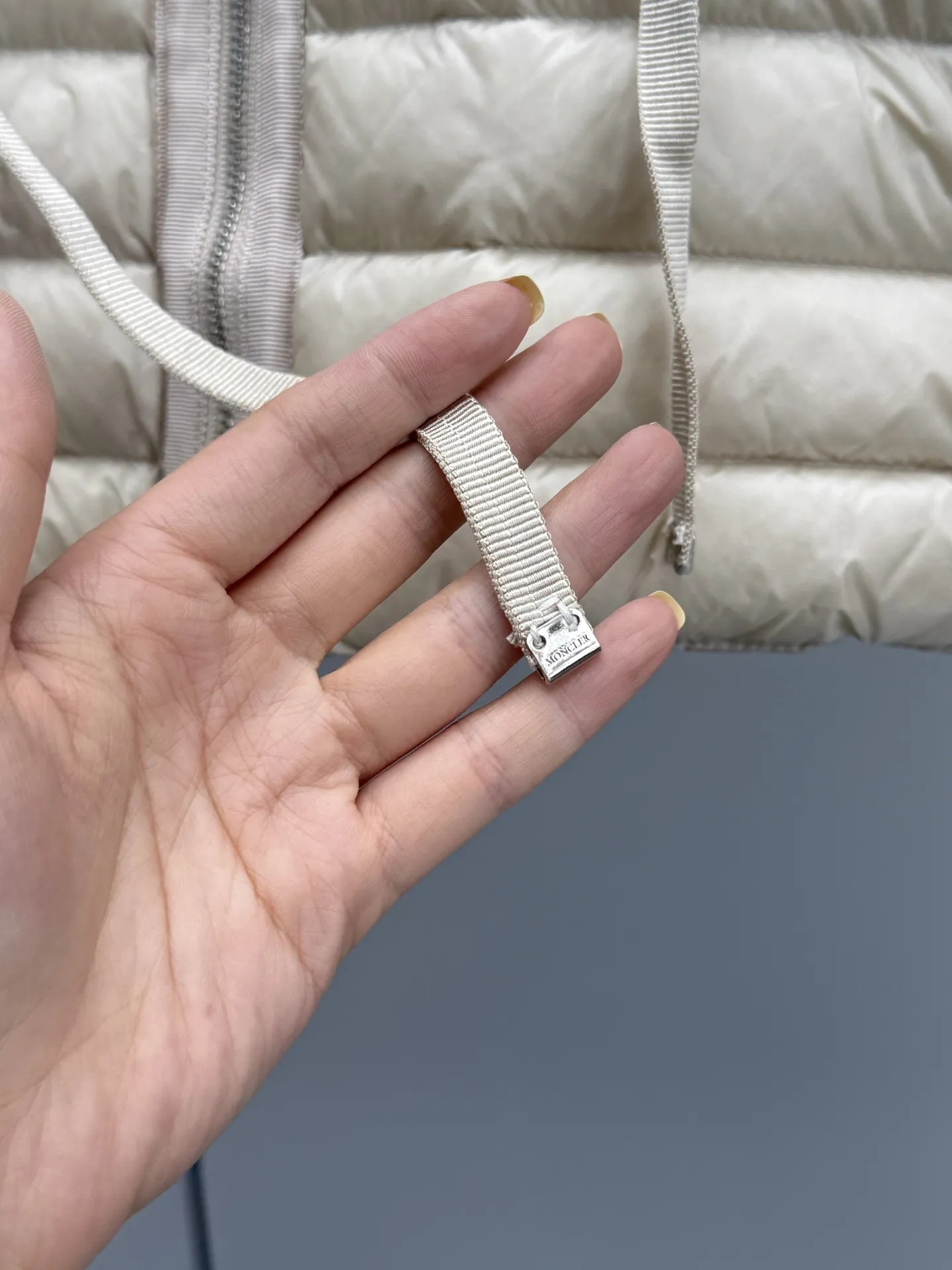 Moncler Raie 女性軽量ダウンジャケット 黒/ベージュ/グレー/ネイビー - 画像 (6)