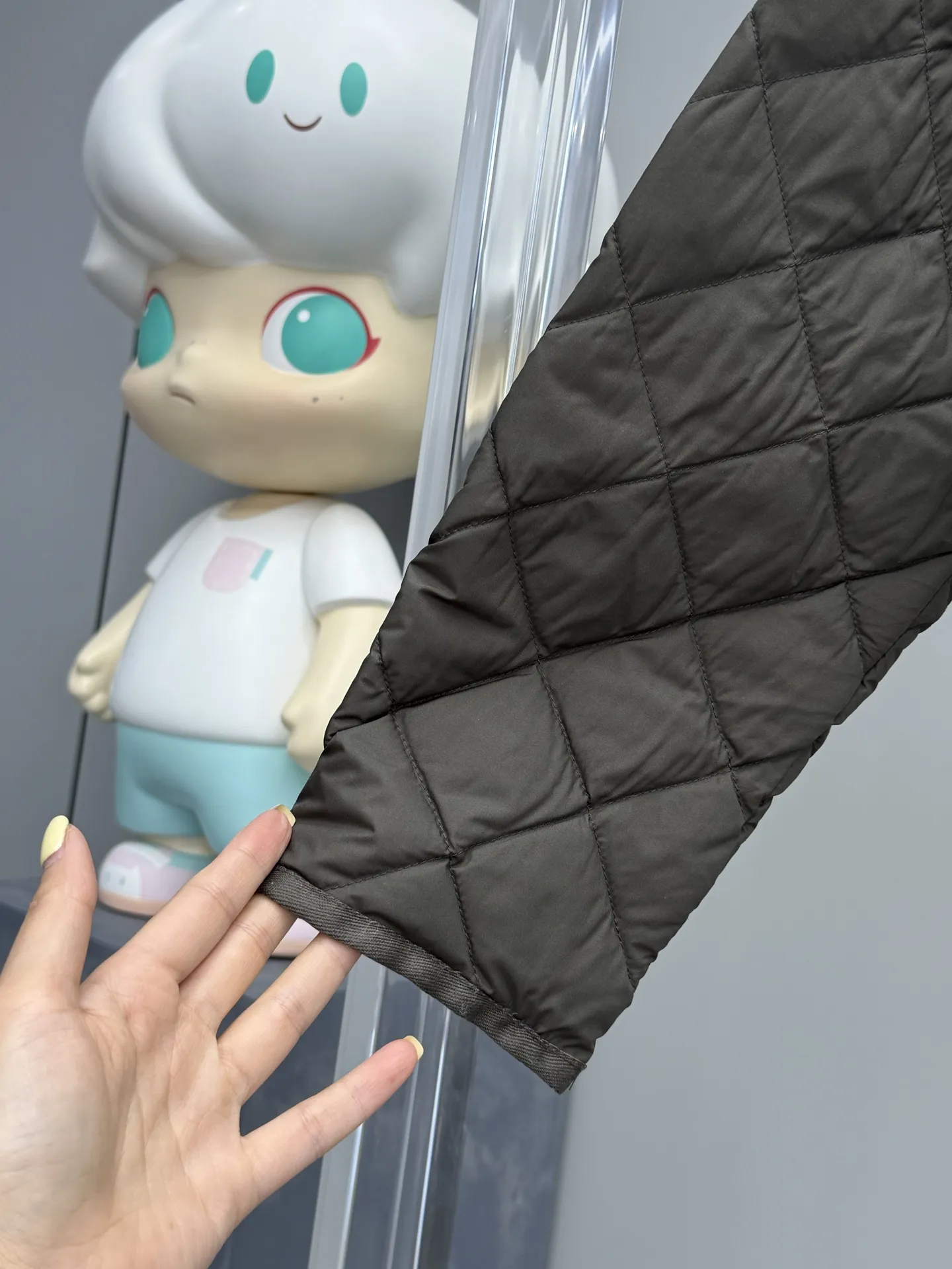 Moncler ダウンジャケット 黒 シャツスタイル - 画像 (7)