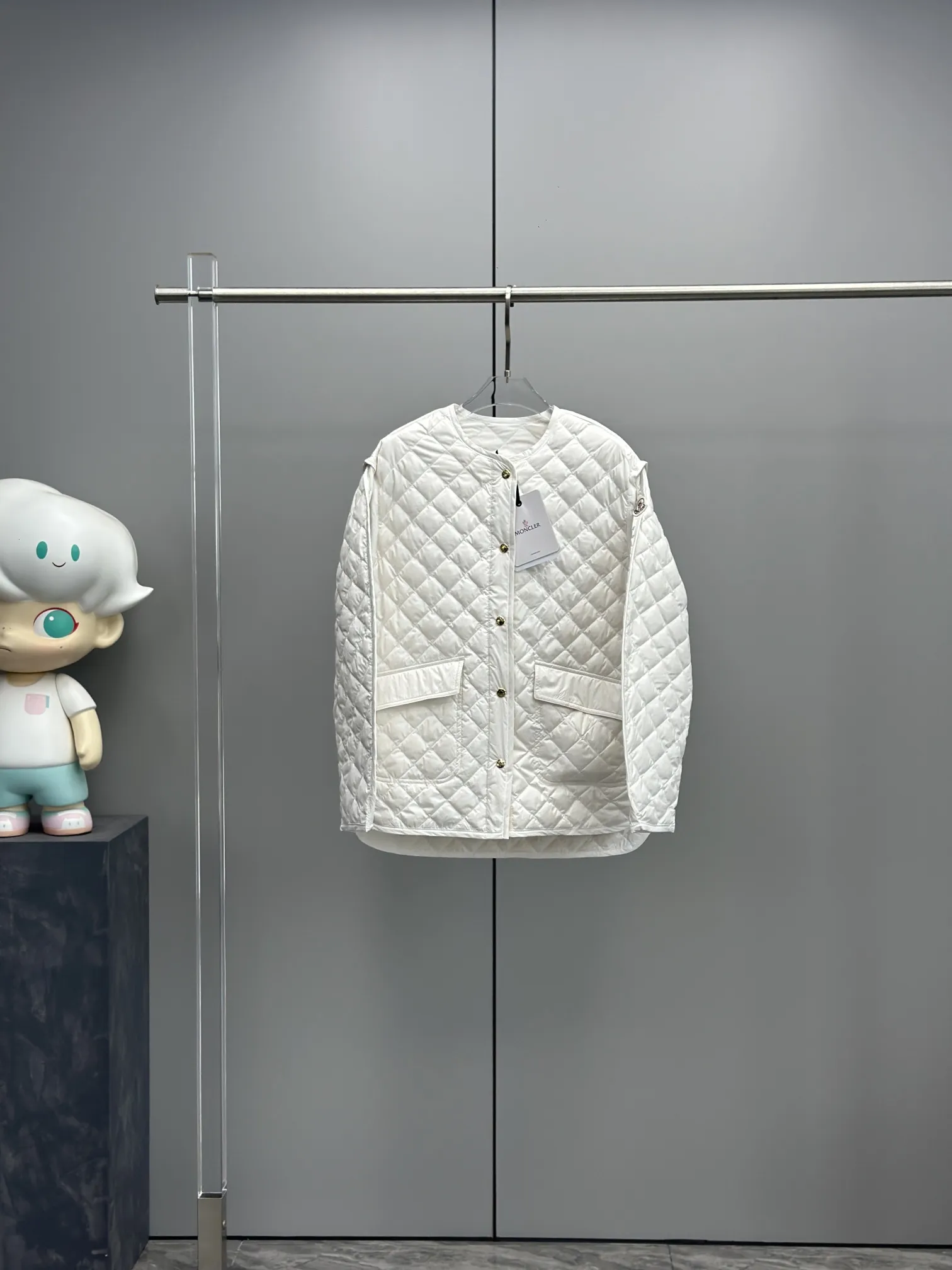 Moncler 白色レディース用ダウンジャケット