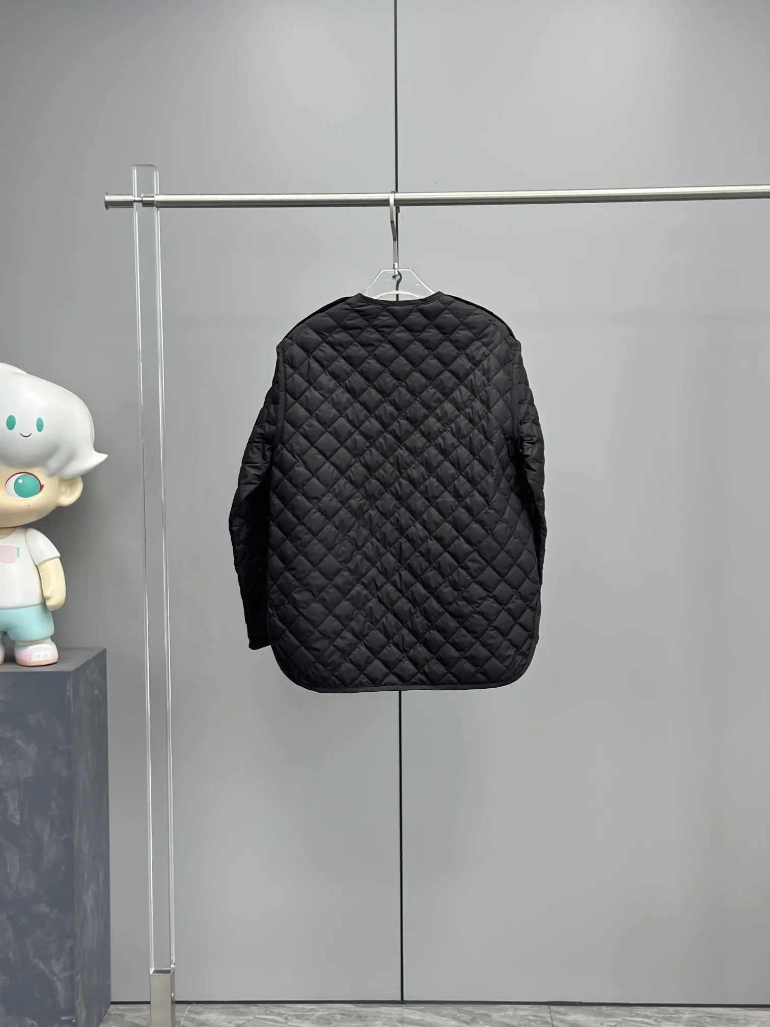 モンクレール コリント キルティング ダウンジャケット ブラック/ホワイト - 画像 (10)