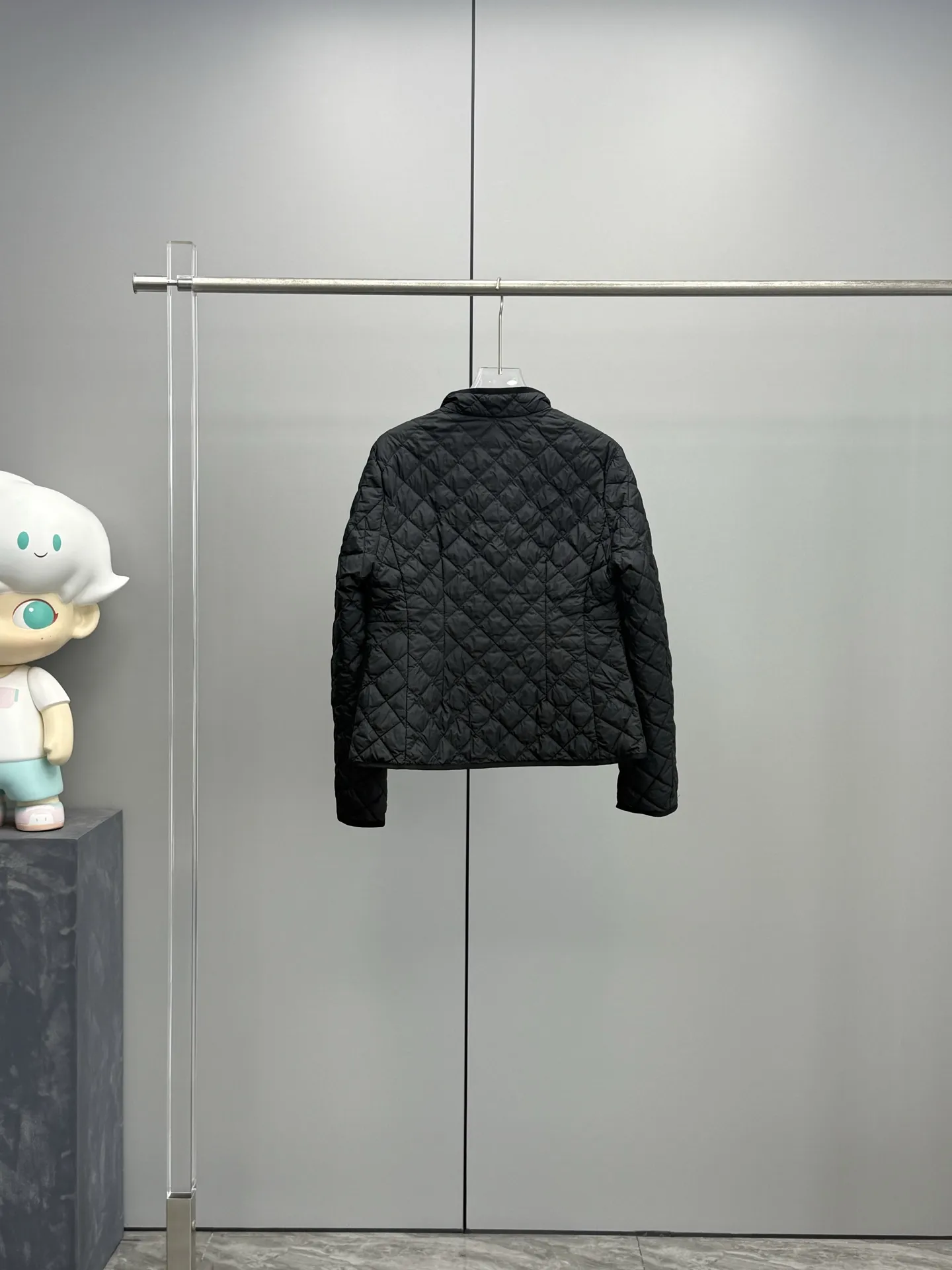 Moncler ひし形チェックショートダウンジャケットベージュ - 画像 (10)