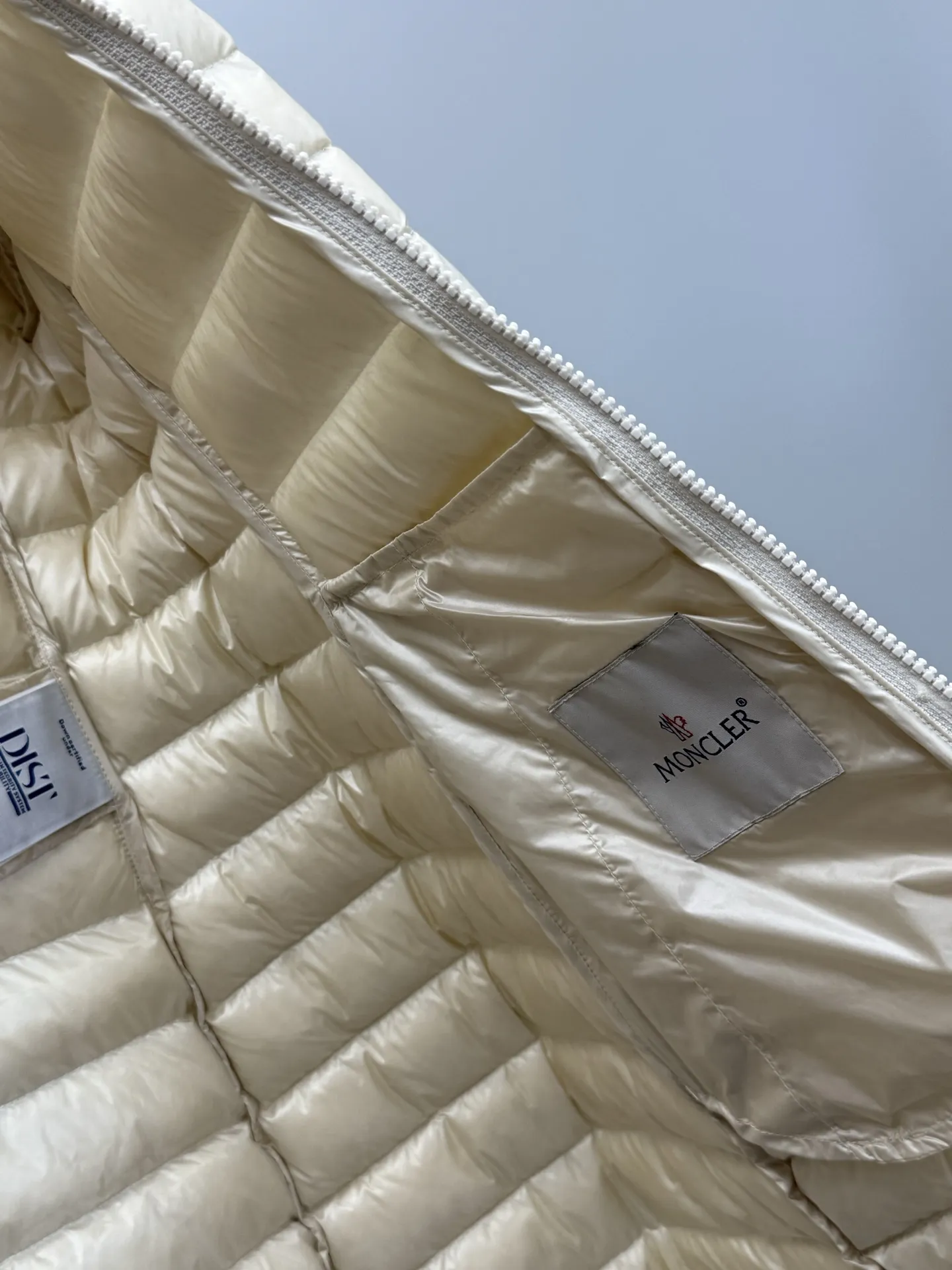 モンクレール IGELONG ダウンコート ブラック スリムフィット - 画像 (6)