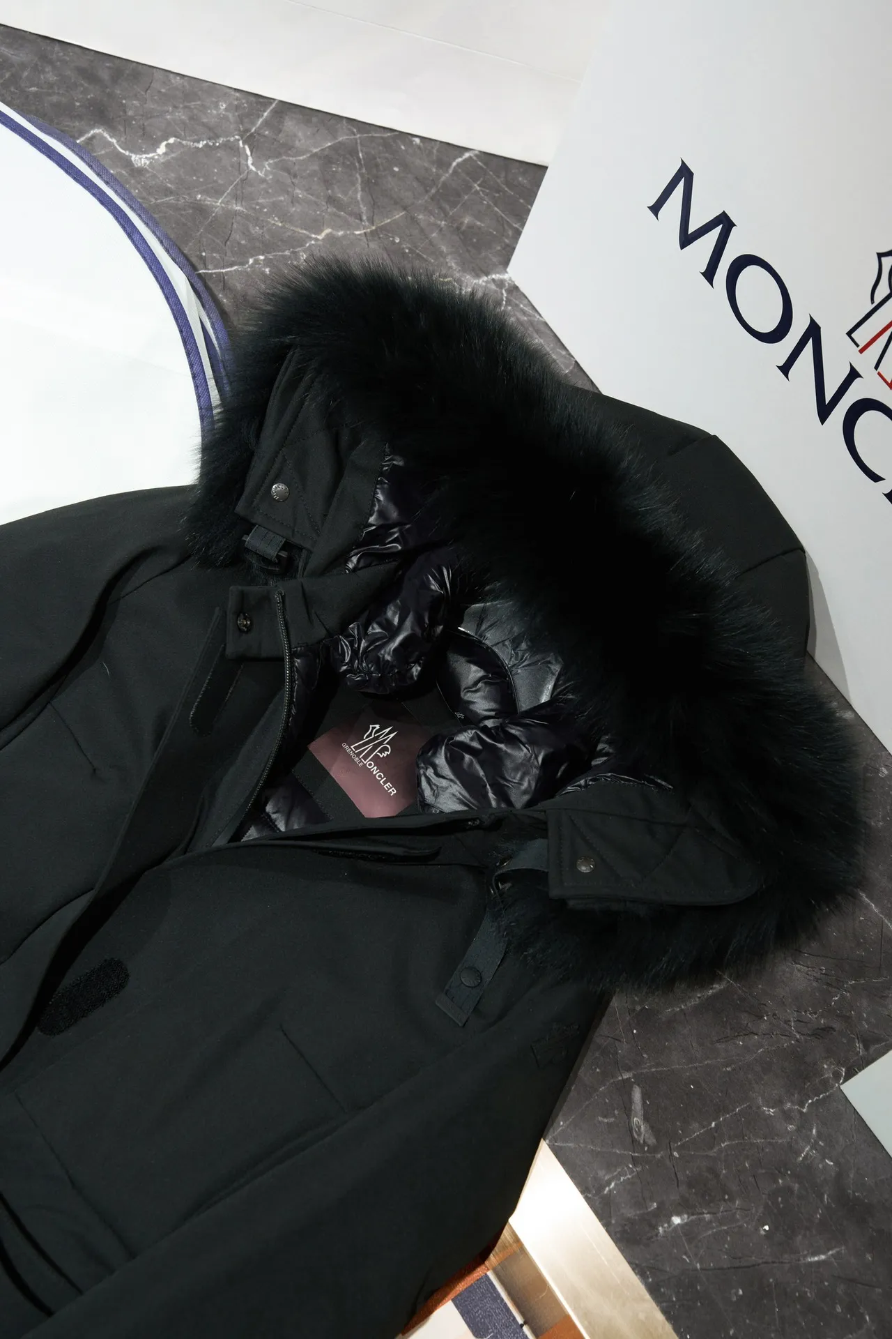 モンクレール グルノーブル レディース ダウンジャケット ブラック - 画像 (6)