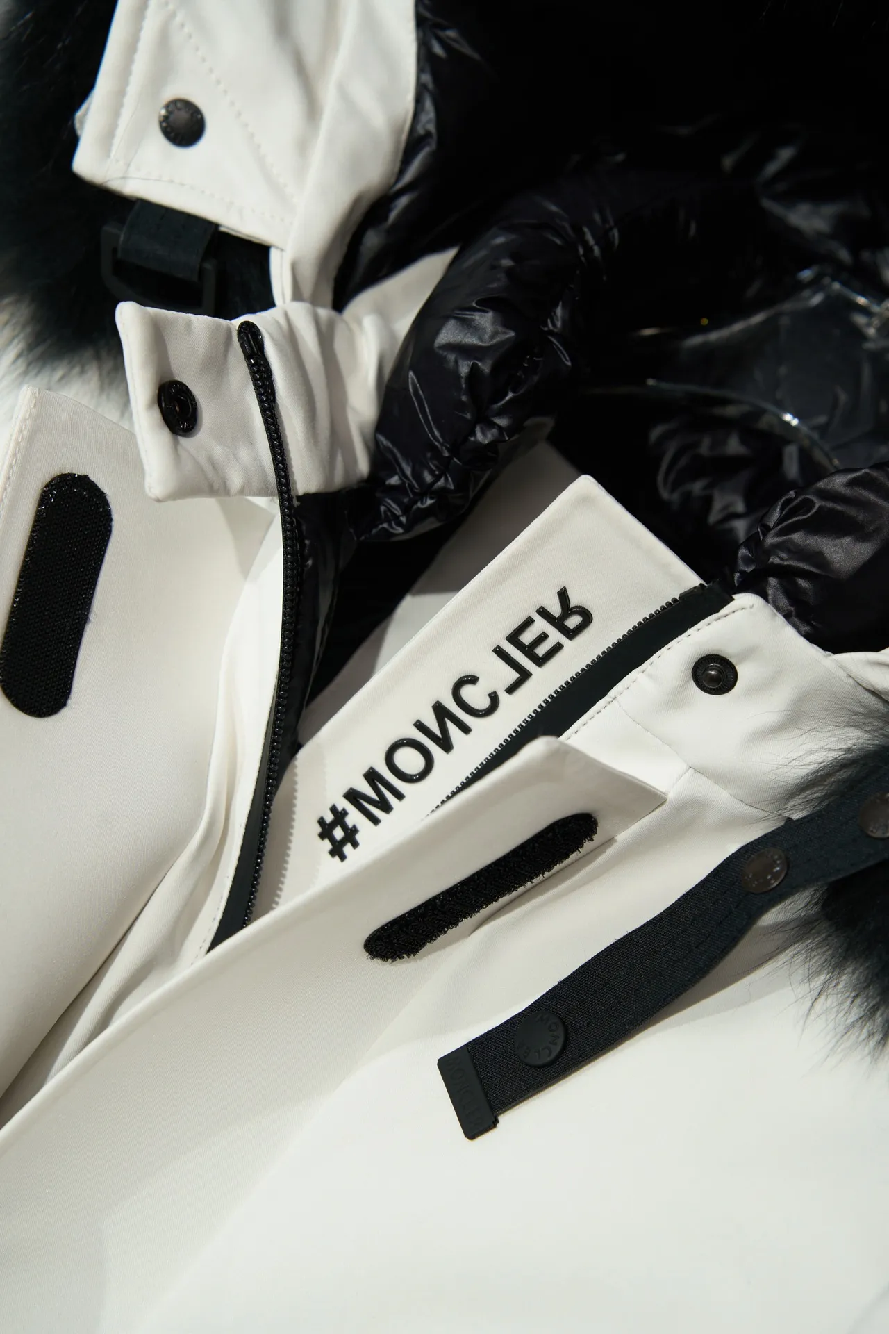 Moncler 白 スキーのダウンジャケット狐の毛糸 - 画像 (7)