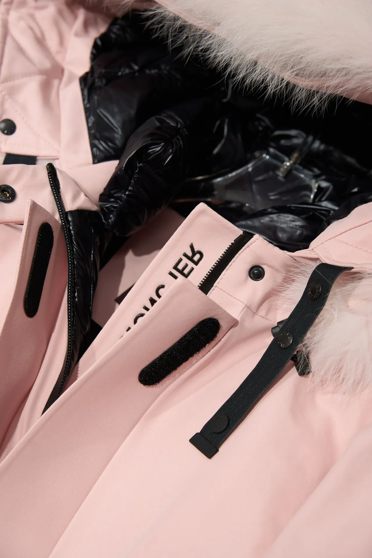 Moncler ピンク色スキーウェア ダウンジャケット - 画像 (7)