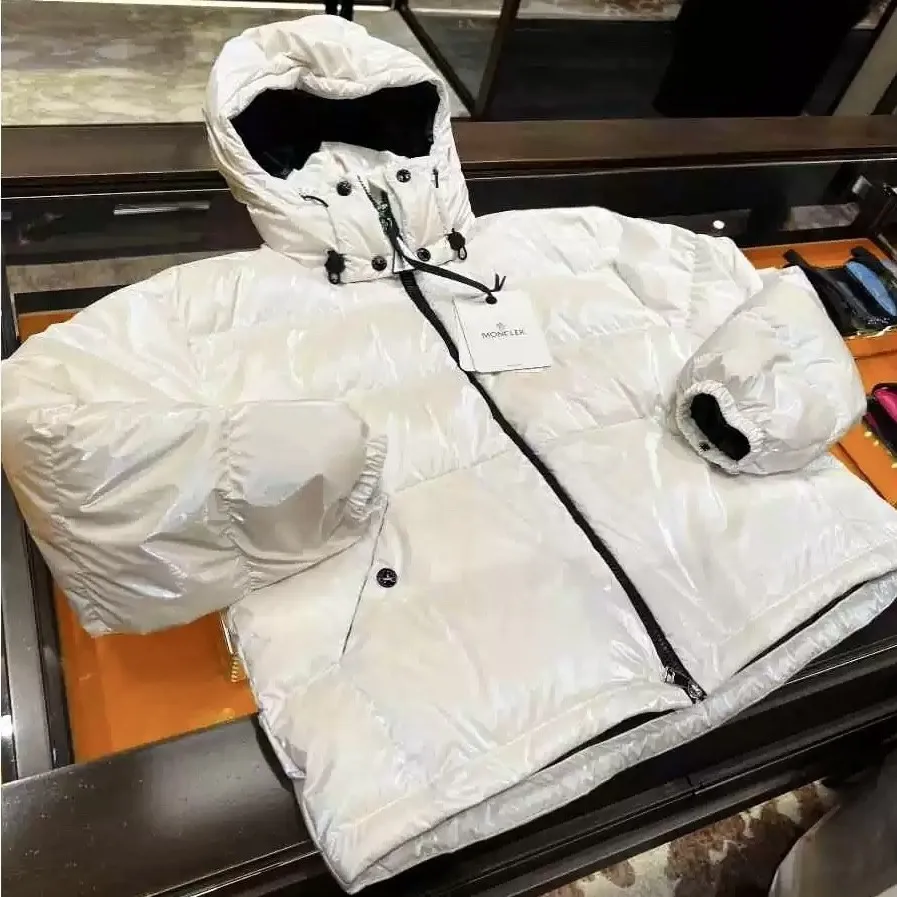 Moncler パールライトホワイトダウンジャケット - 画像 (10)