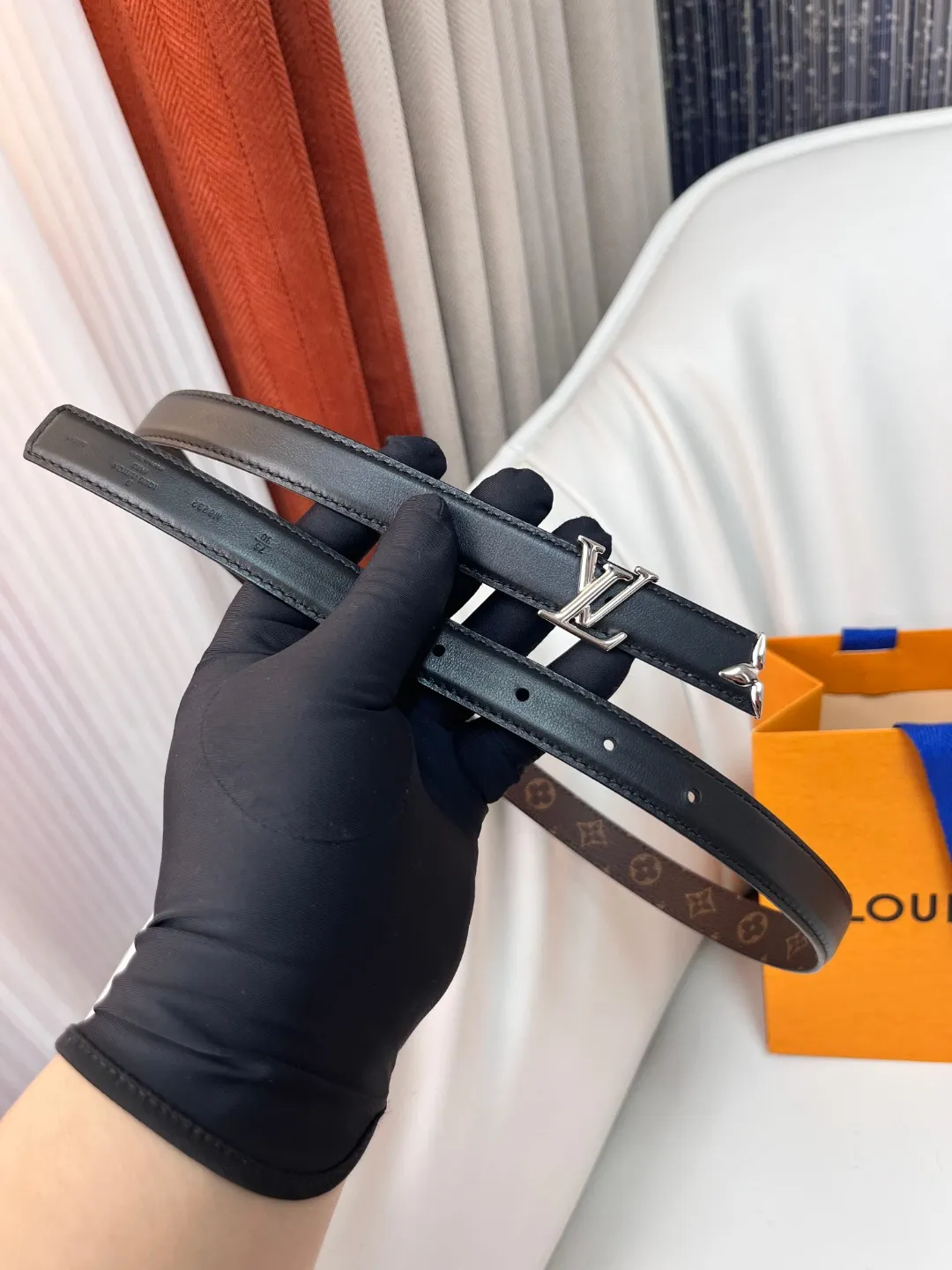 Louis Vuitton ブラックレザーベルト - 画像 (5)