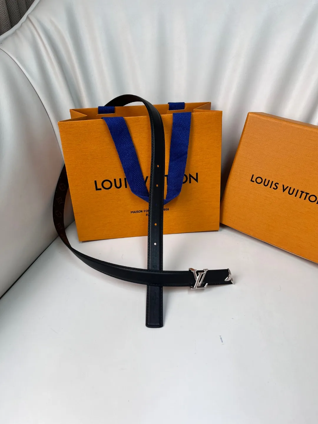 Louis Vuitton ブラックレザーベルト - 画像 (8)
