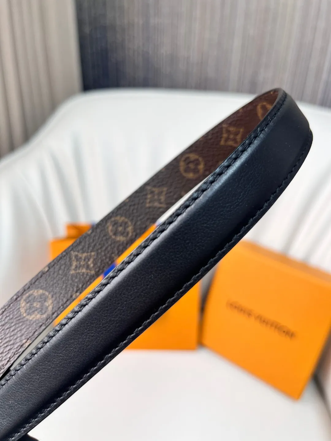 Louis Vuitton ブラックレザーベルト - 画像 (9)