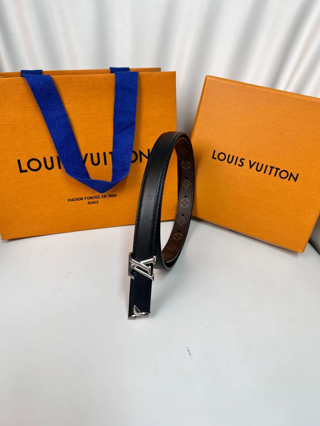 Louis Vuitton ブラックレザーベルト - 画像 (10)