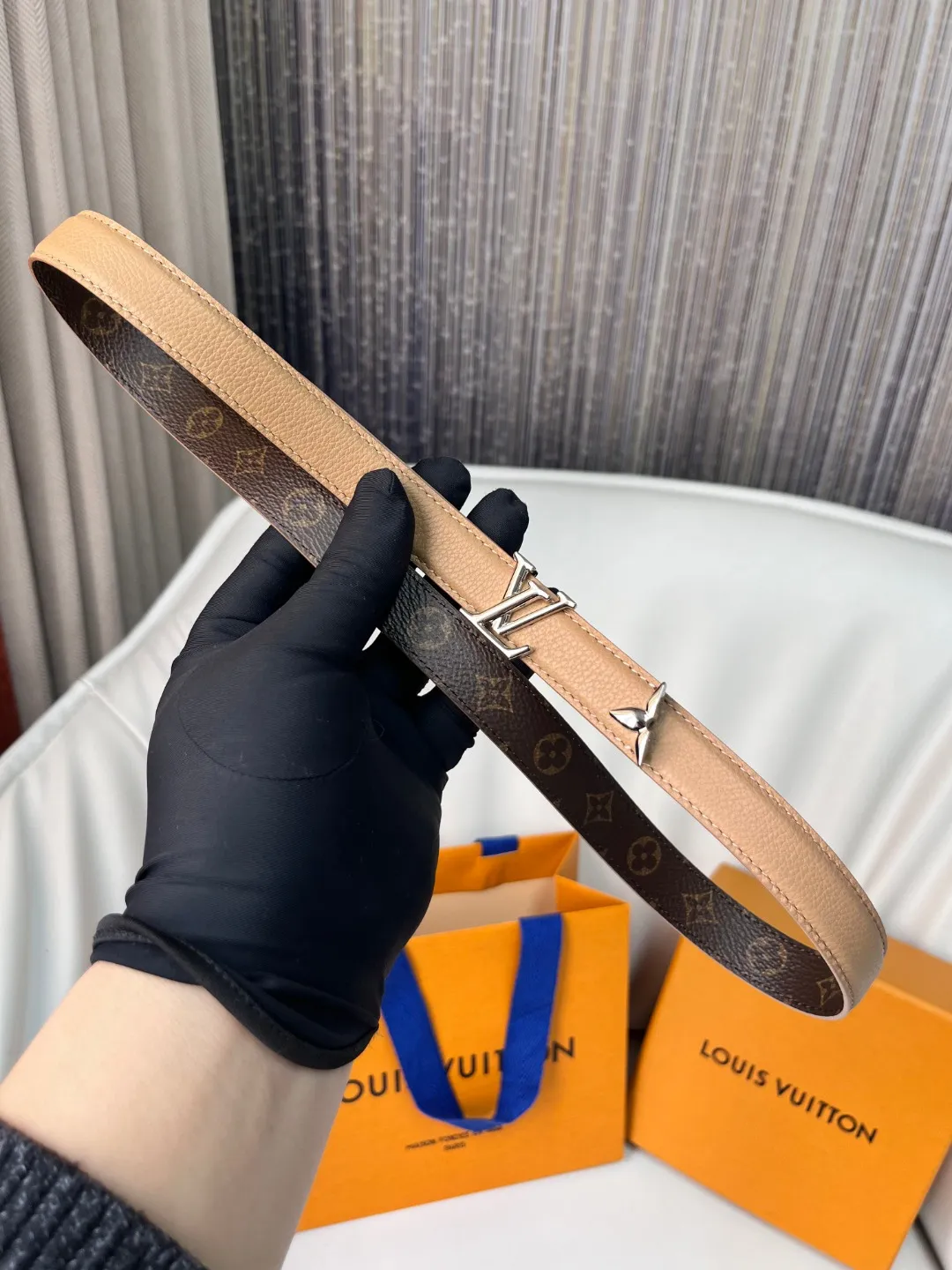 Louis Vuitton キャメルレザーベルト - 画像 (4)