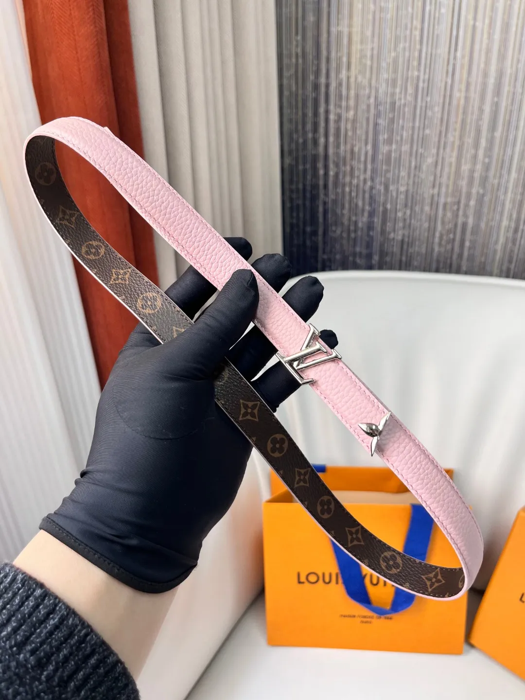 Louis Vuitton ピンク レディースベルト - 画像 (4)