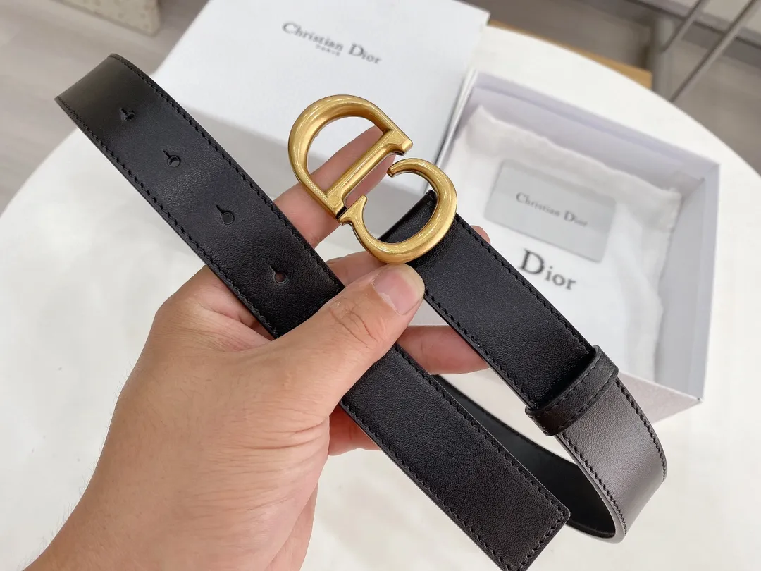 Christian Dior ブラックベルト ゴールドバックル - 画像 (5)