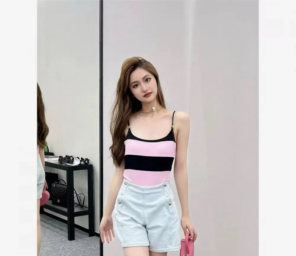 CHANELピンク黒ストライプワンピース水着 - 画像 (4)