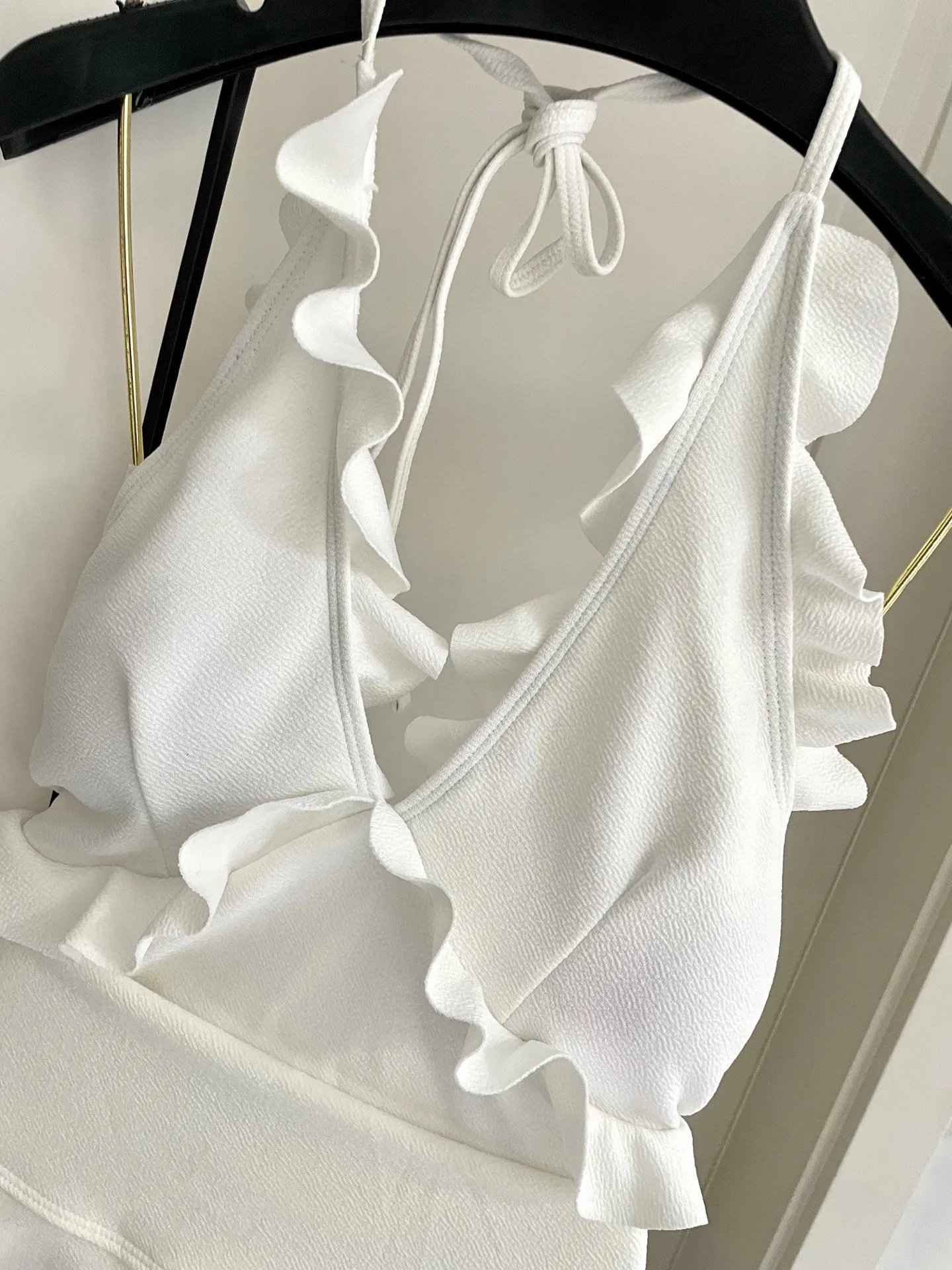 CHANEL 白いフリル付きスイムドレス - 画像 (4)