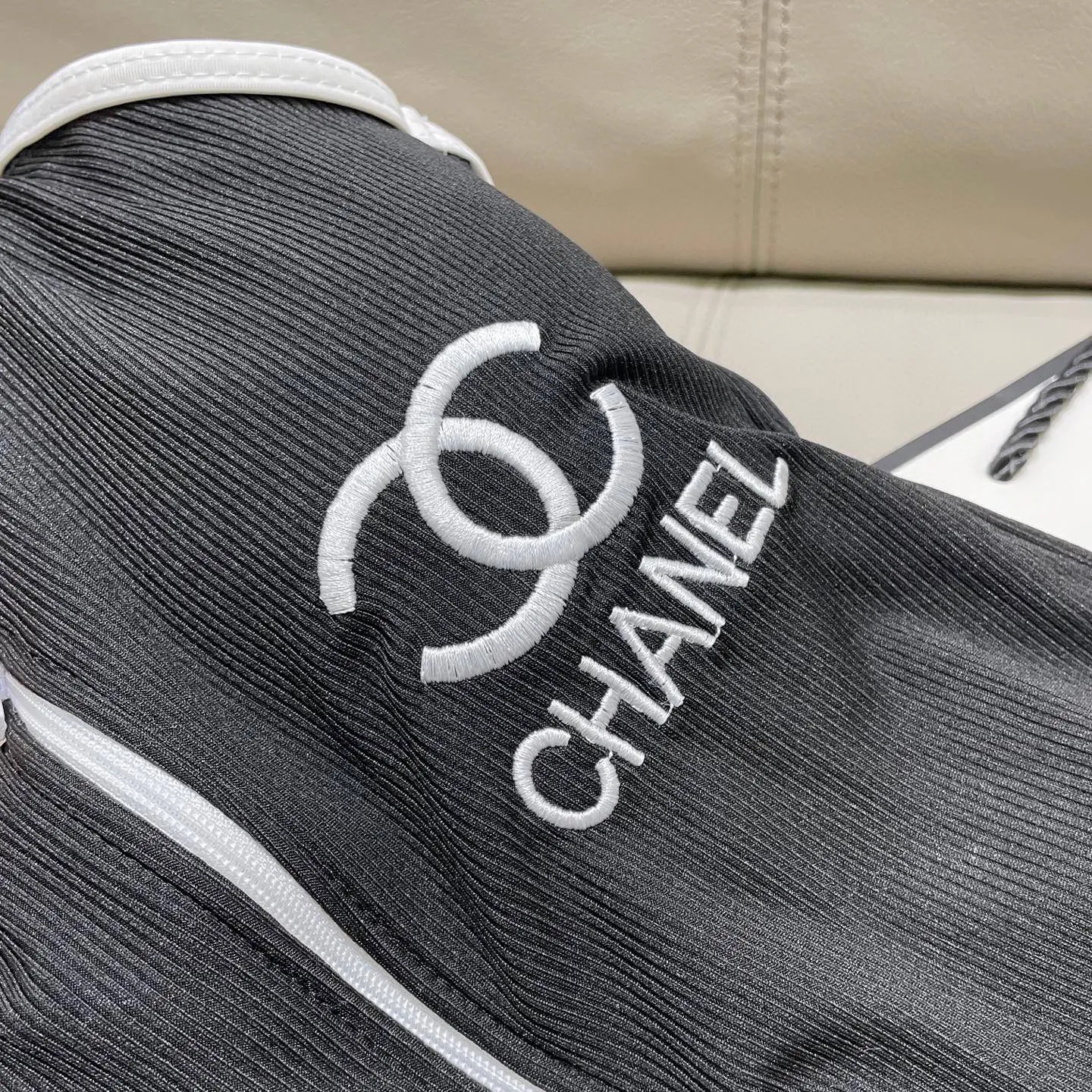 CHANEL ヴィンテージ黒ワンピース水着 - 画像 (8)