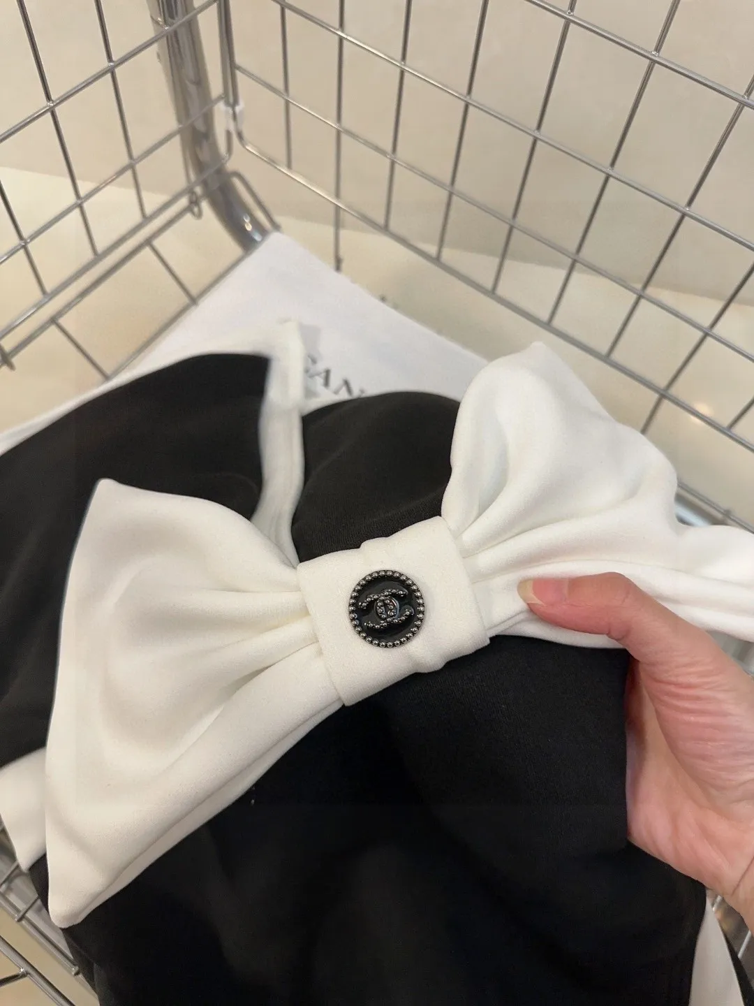 CHANEL新作水着ブラックホワイトワンピース - 画像 (5)