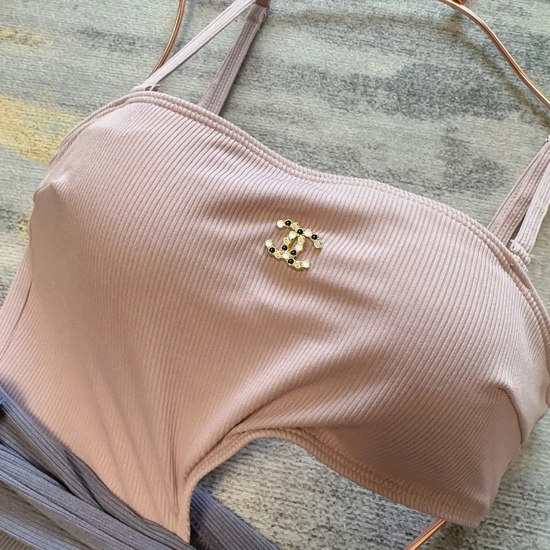 CHANEL ピンクとグレーのワンピース水着 - 画像 (5)