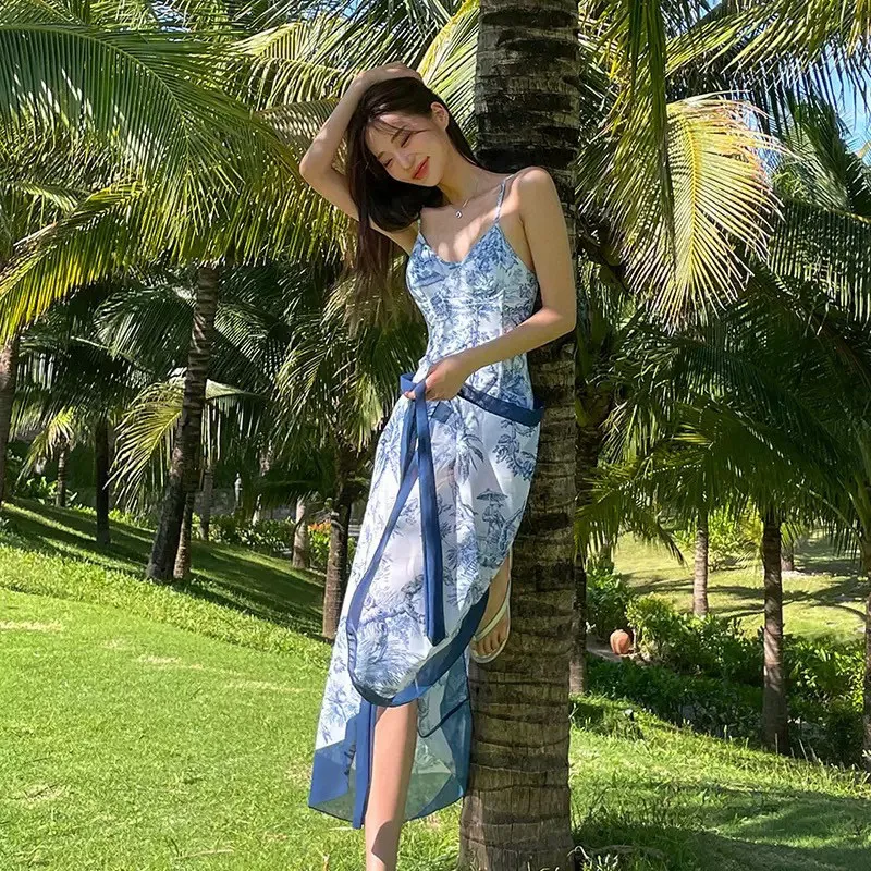 Christian Dior ブルー花柄2ピース水着 - 画像 (3)