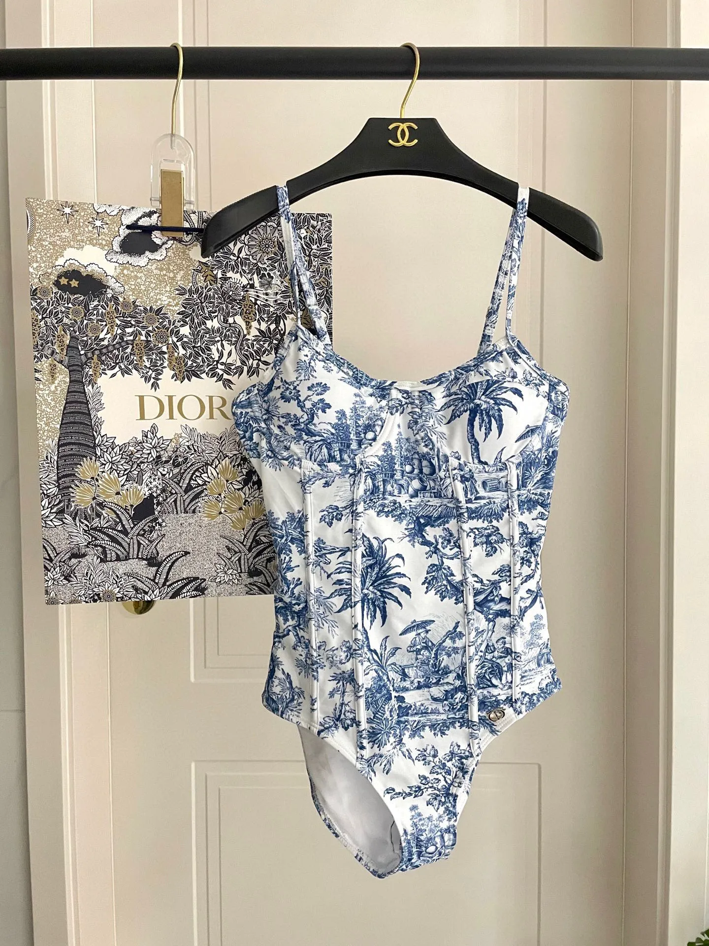Christian Dior ブルー花柄2ピース水着 - 画像 (5)