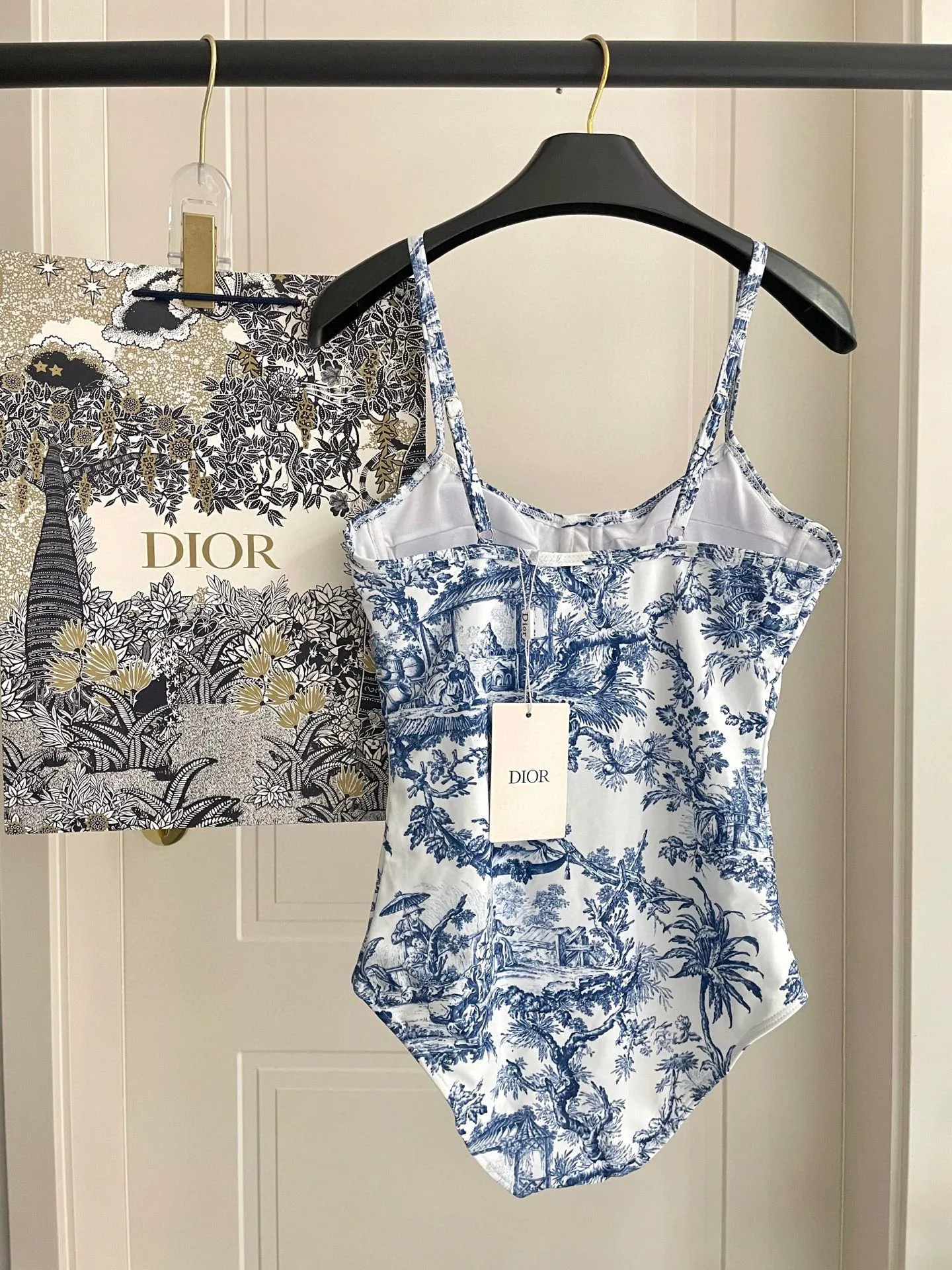 Christian Dior ブルー花柄2ピース水着 - 画像 (8)