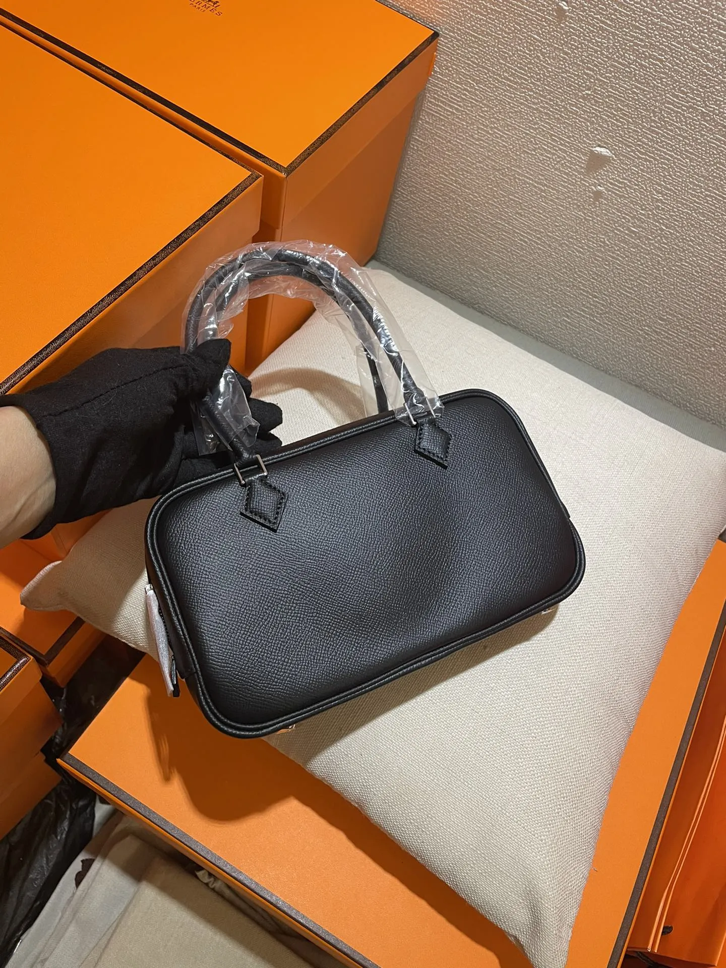 エルメスPlume mini 22中古款 黒 羽毛バッグ