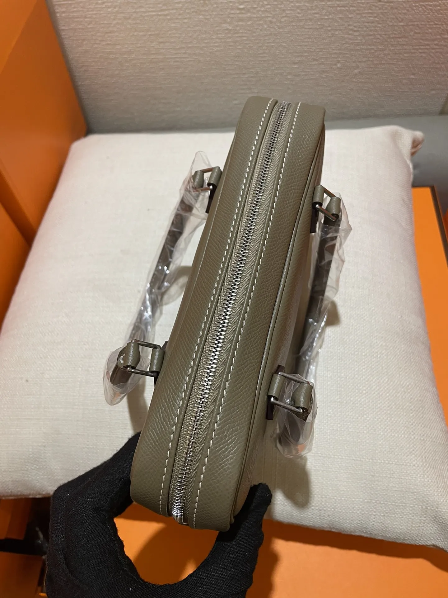 エルメスPlume mini 22中古款 大象灰ハンドバッグ - 画像 (6)