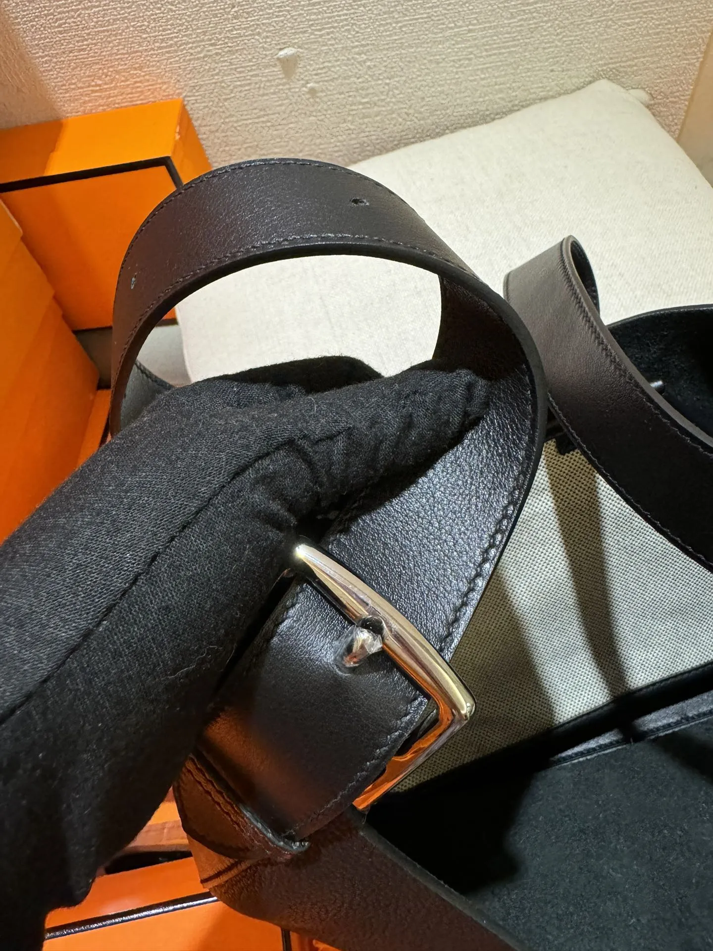 HERMES 23春夏女 黒 わきの下包み - 画像 (8)