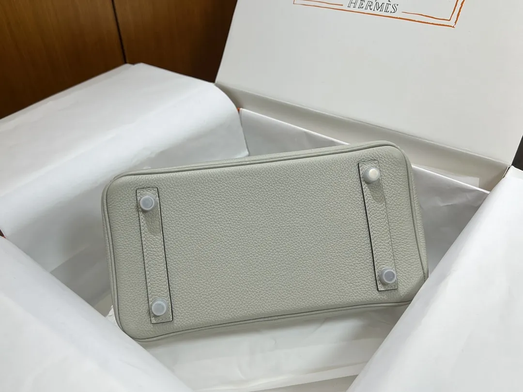 Hermès Birkin25 パールグレーとナタクリーム スタイル - 画像 (4)