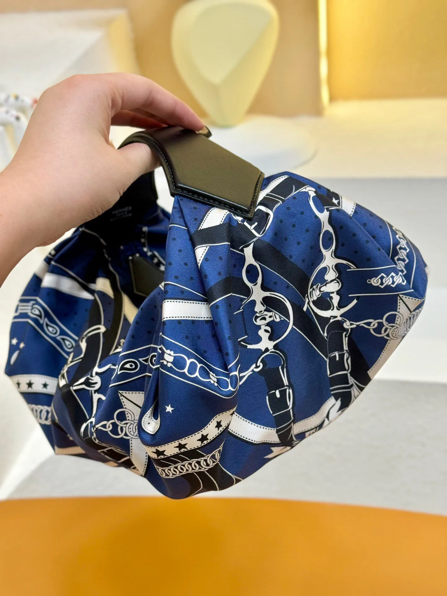 エルメス Balusoie バッグ ブルー シルク柄 - 画像 (3)