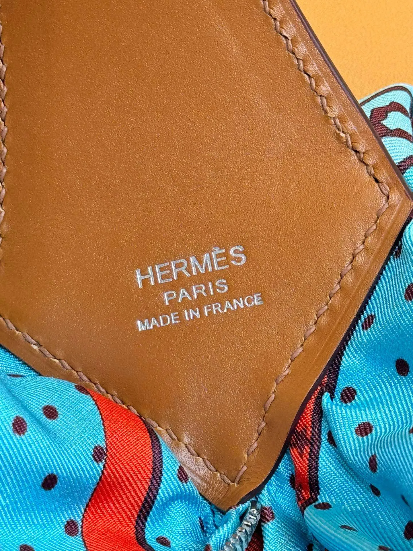 HERMÈS Balusoie シルクスカーフバッグ ブルー柄 - 画像 (6)