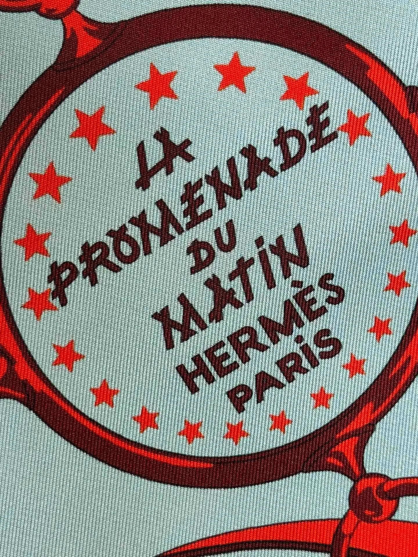 HERMÈS Balusoie シルクスカーフバッグ ブルー柄 - 画像 (8)