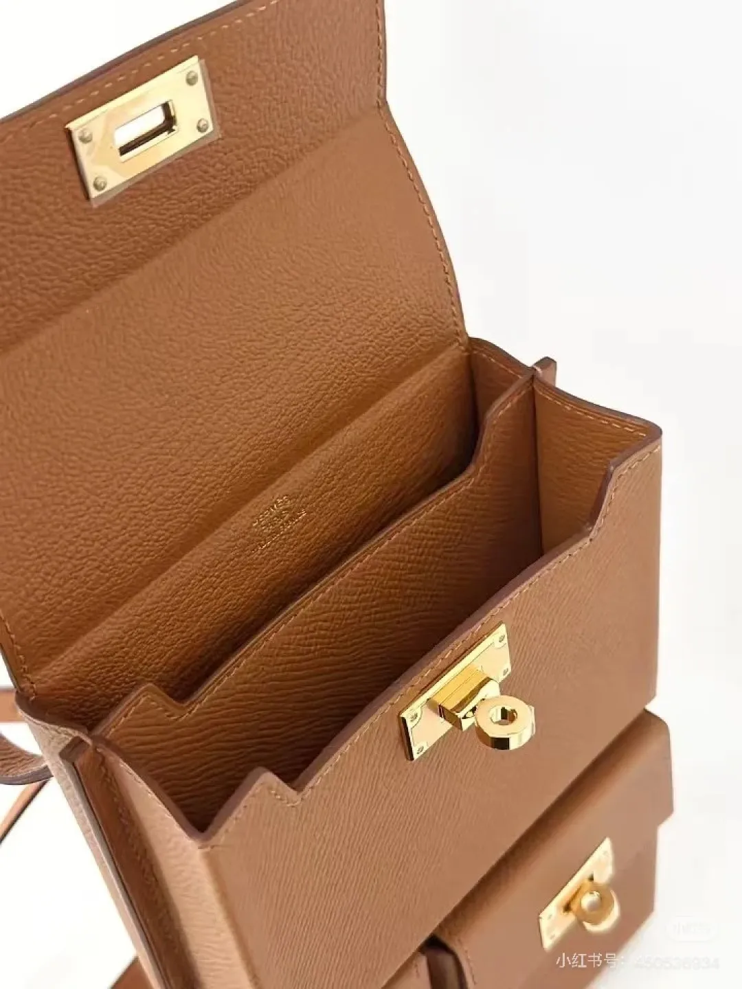 Hermès 2024春夏 Kelly Multi Pocket To Go ブラック - 画像 (6)