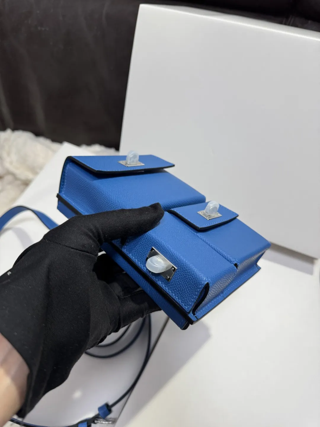 Hermès 2024春夏KellyMultiPocketToGoブルーハンドバッグ - 画像 (3)