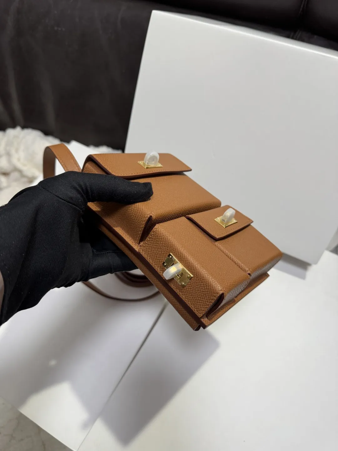 エルメス2024春夏KellyMultiPocketToGo茶色ハンドバッグ - 画像 (3)