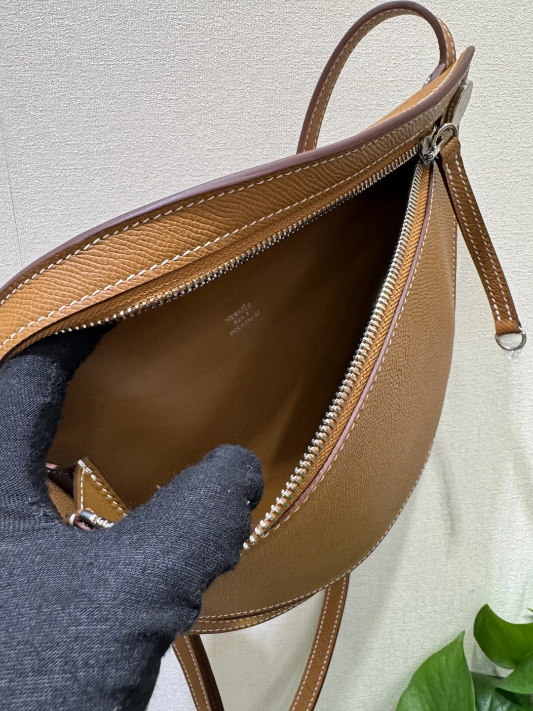 HERMÈS Petite Course 鞄 茶色 Epsom小牛皮 - 画像 (8)