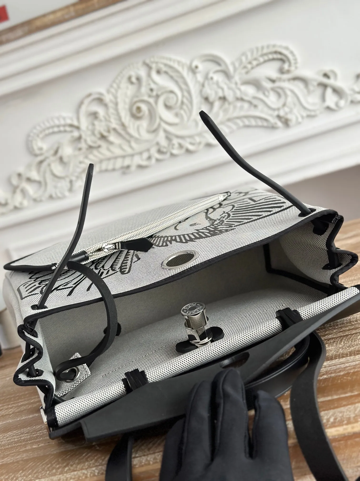 Hermès Herbag 31cm ホワイト 馬鞍デザイン - 画像 (9)