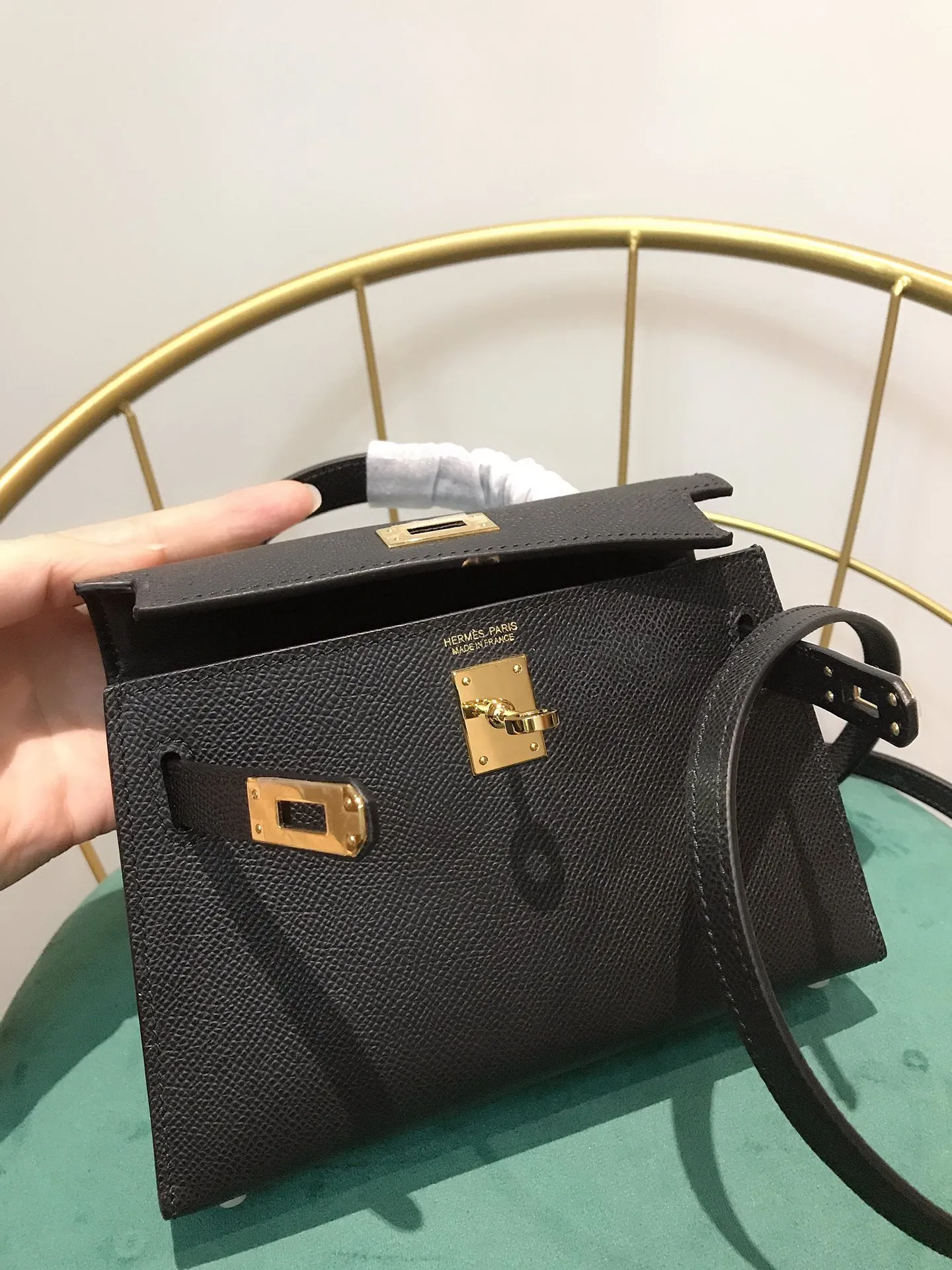 HERMES Kelly Mini 2nd ブラック バッグ - 画像 (9)