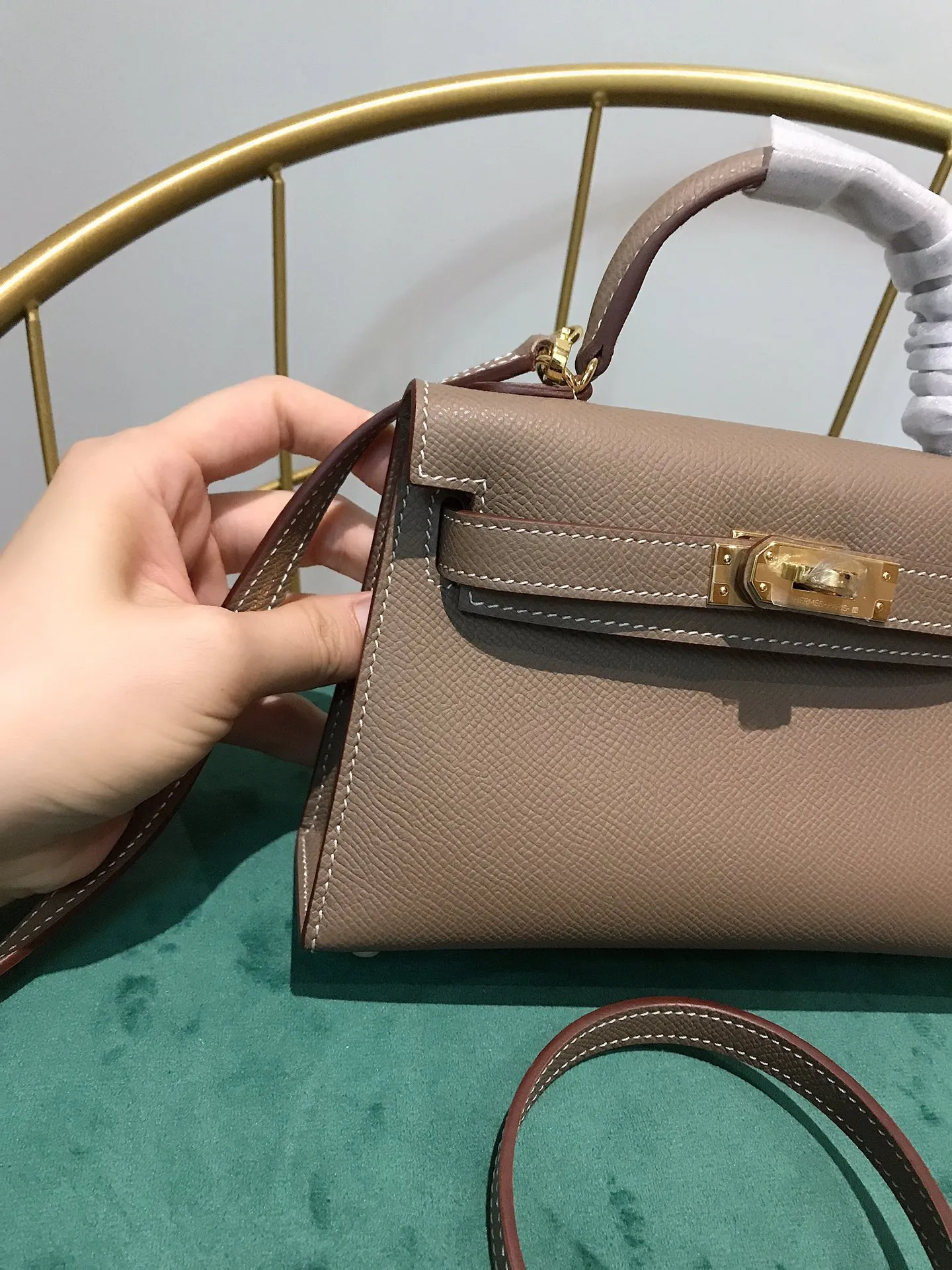 HERMES Kellyミニ2代目エレファントグレーゴールドバックル - 画像 (3)