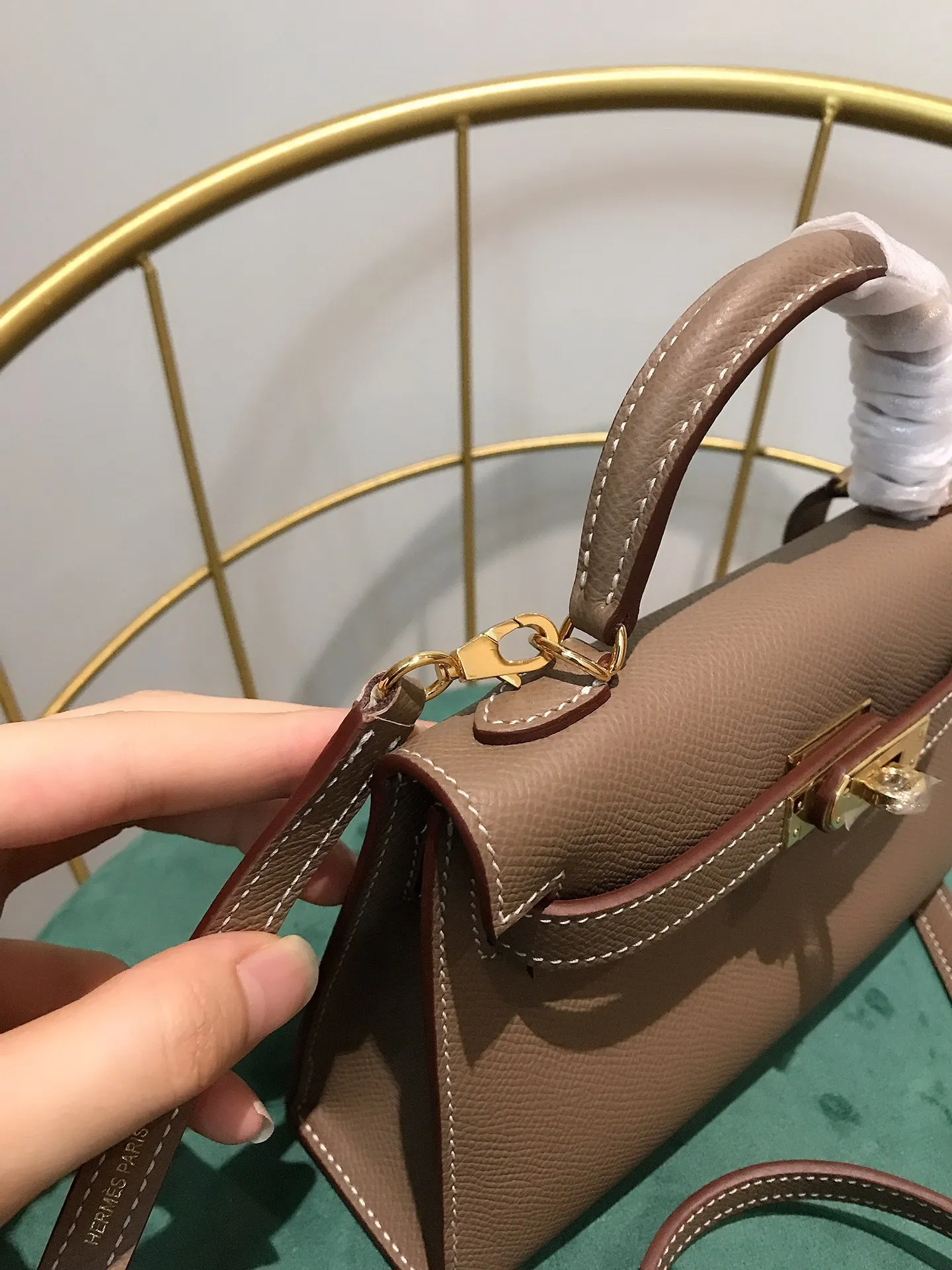 HERMES Kellyミニ2代目エレファントグレーゴールドバックル - 画像 (4)