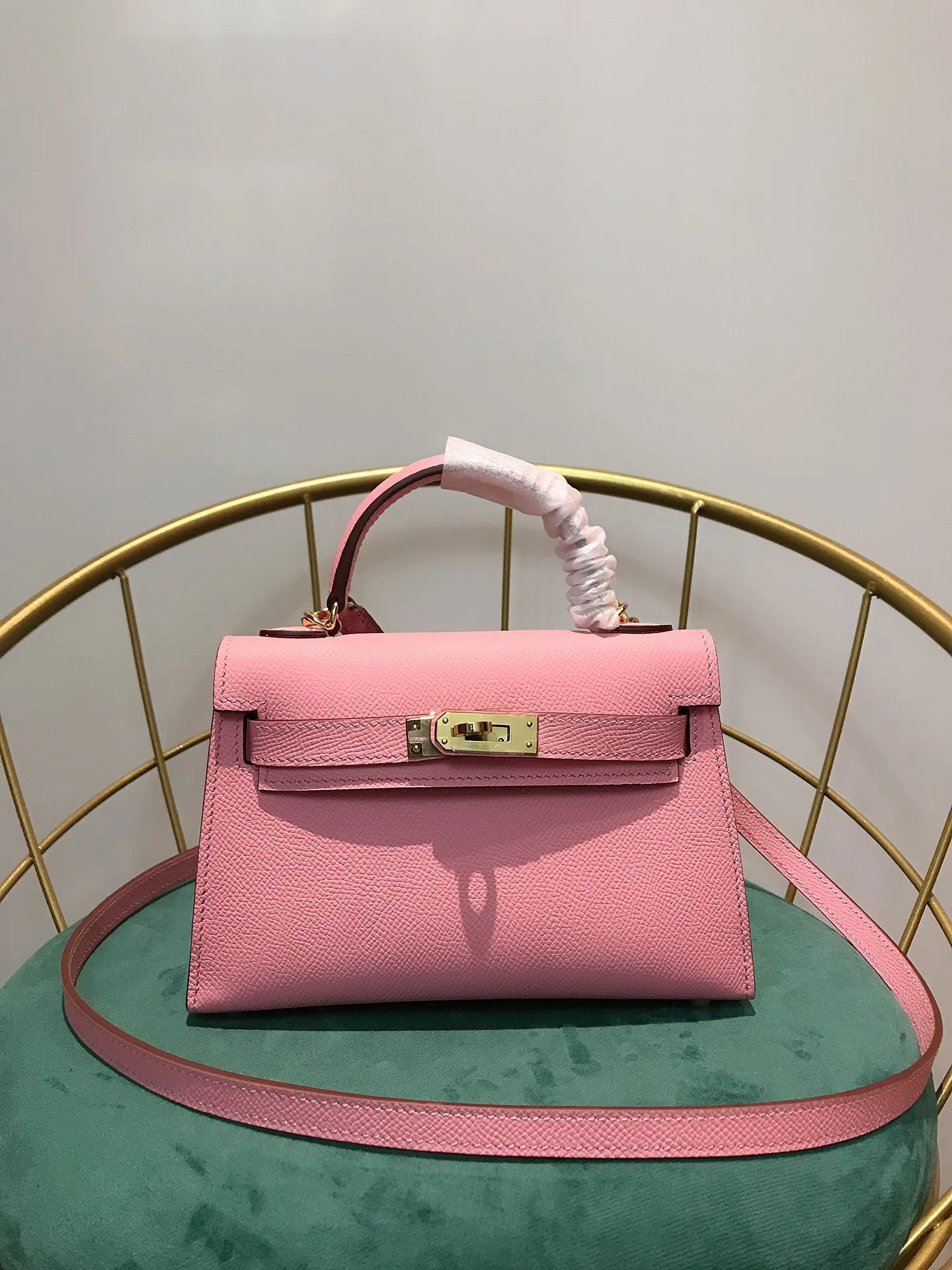 HERMÈS Kelly Mini 2代 ピンク ショルダーバッグ - 画像 (3)
