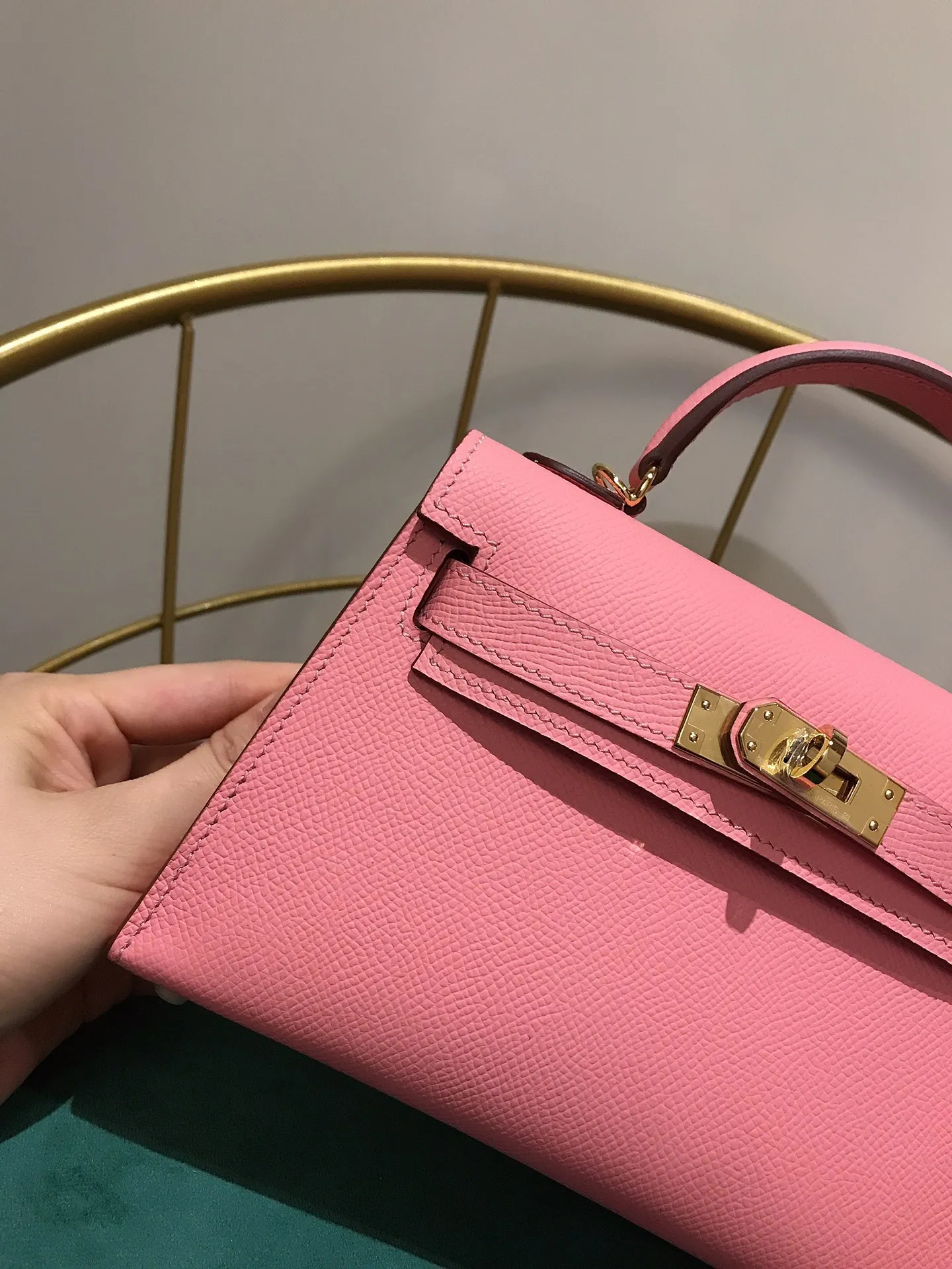 HERMÈS Kelly Mini 2代 ピンク ショルダーバッグ - 画像 (4)