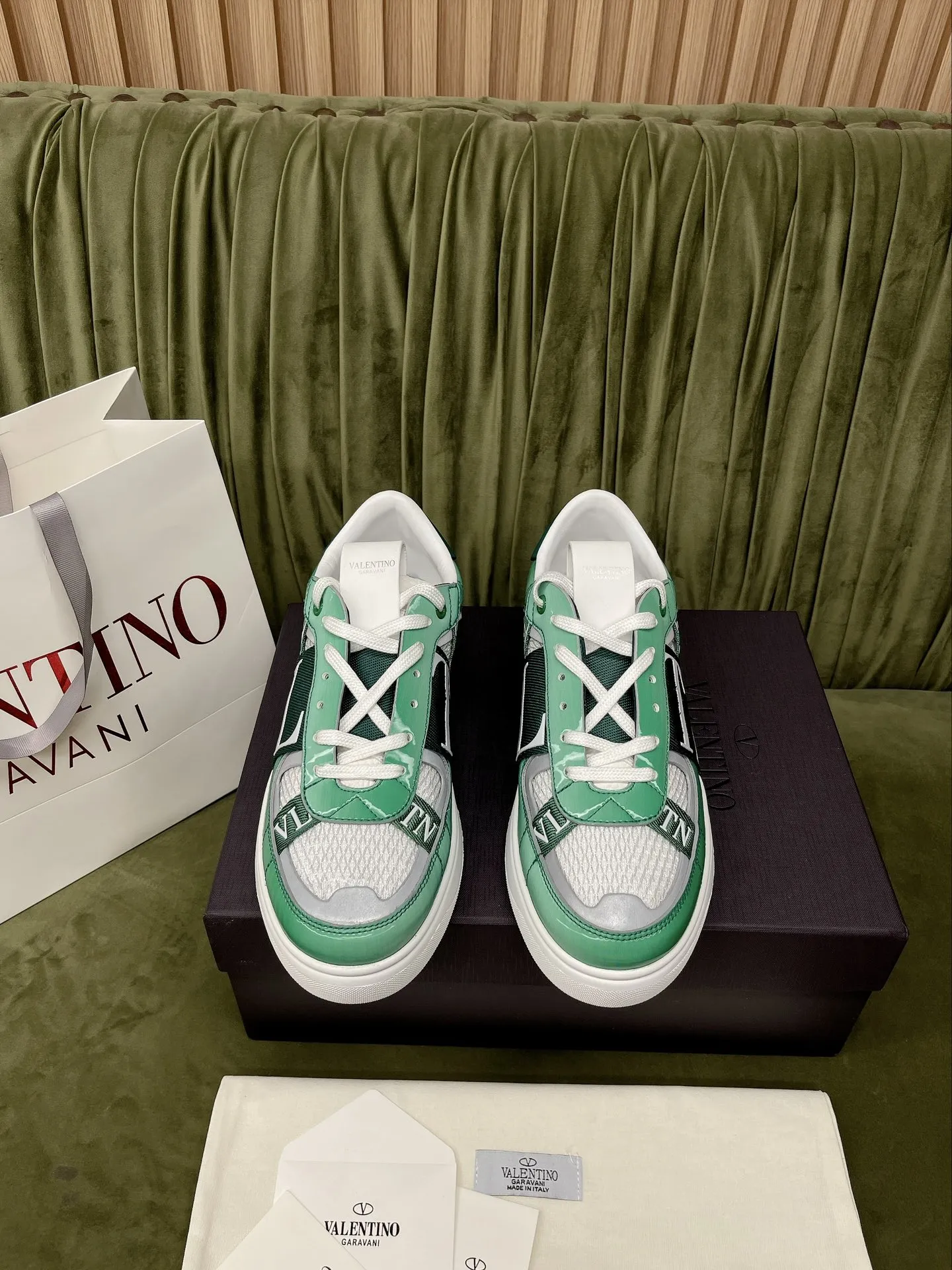 Valentino グリーン レーザーカラーシューズ - 画像 (4)
