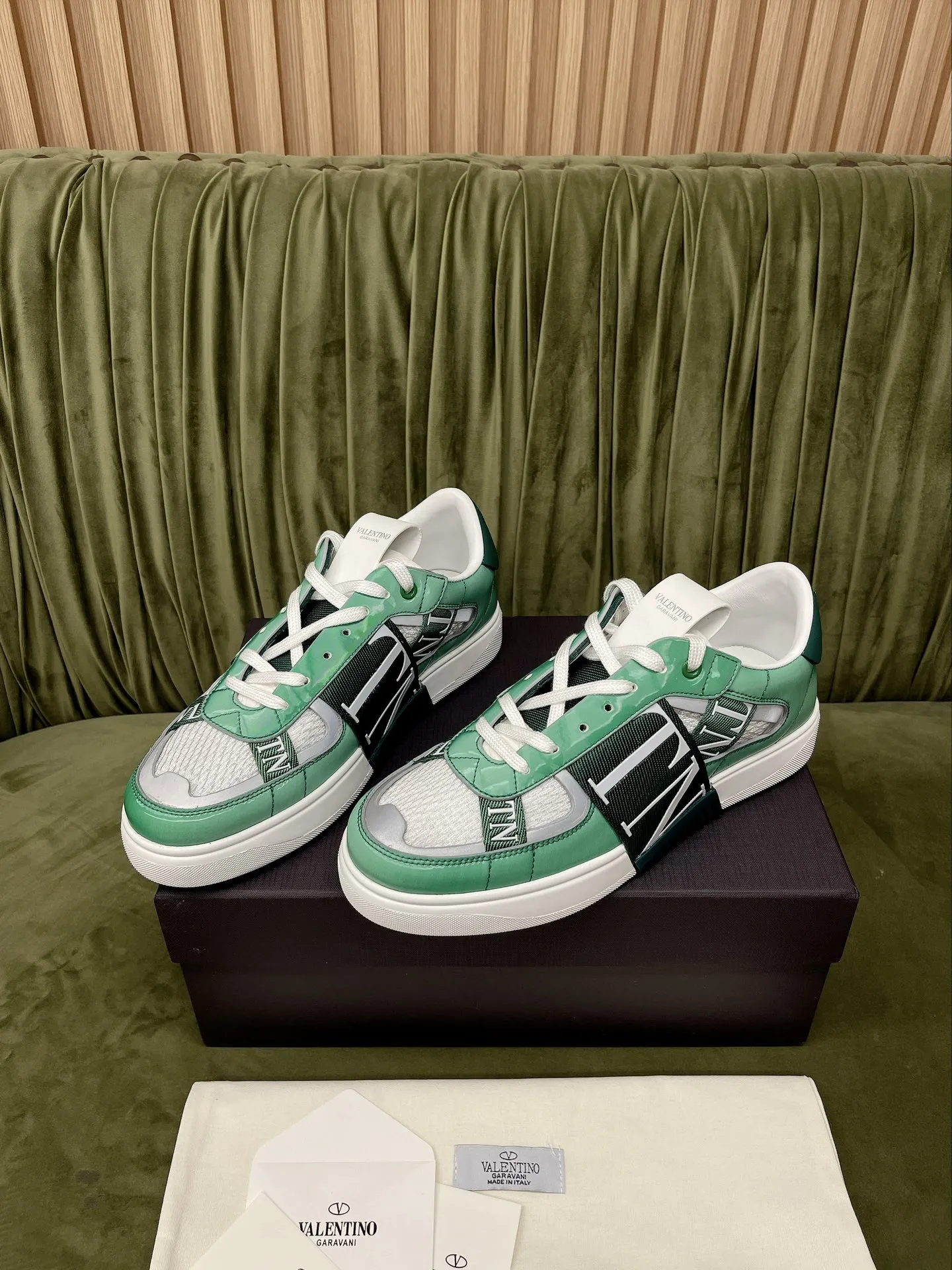 Valentino グリーン レーザーカラーシューズ - 画像 (5)