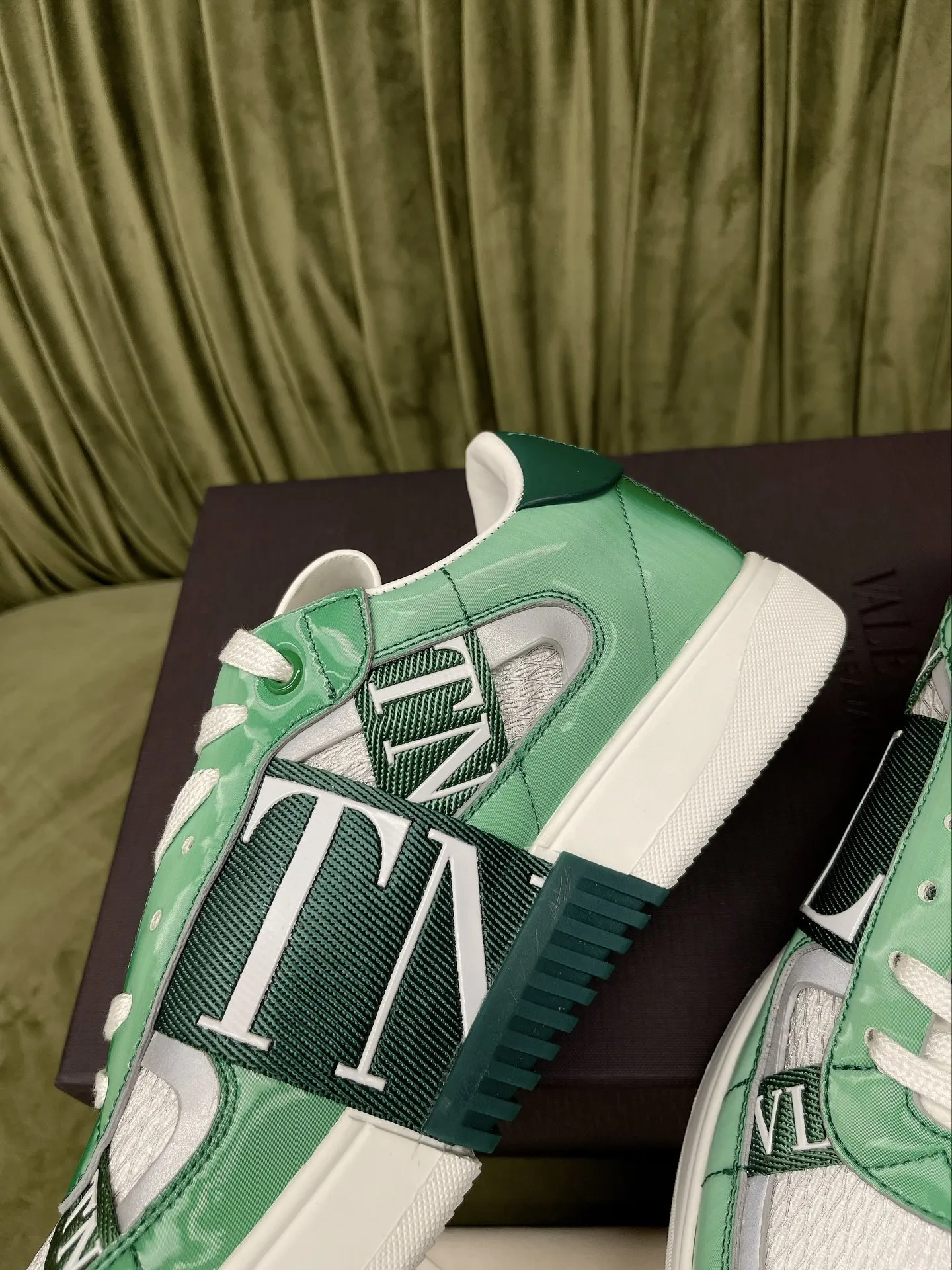 Valentino グリーン レーザーカラーシューズ - 画像 (7)