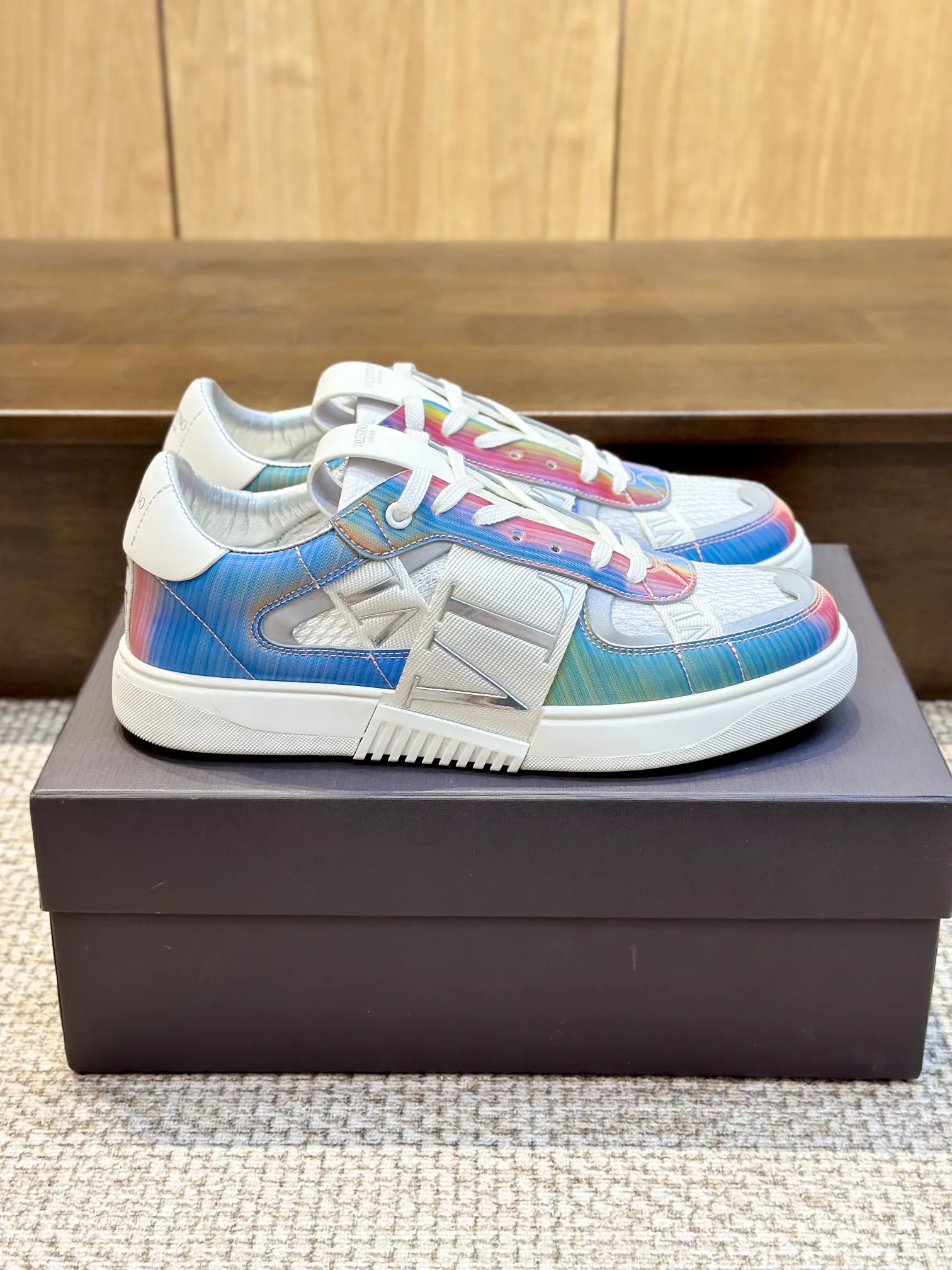 VALENTINOガレージカラースニーカー - 画像 (4)