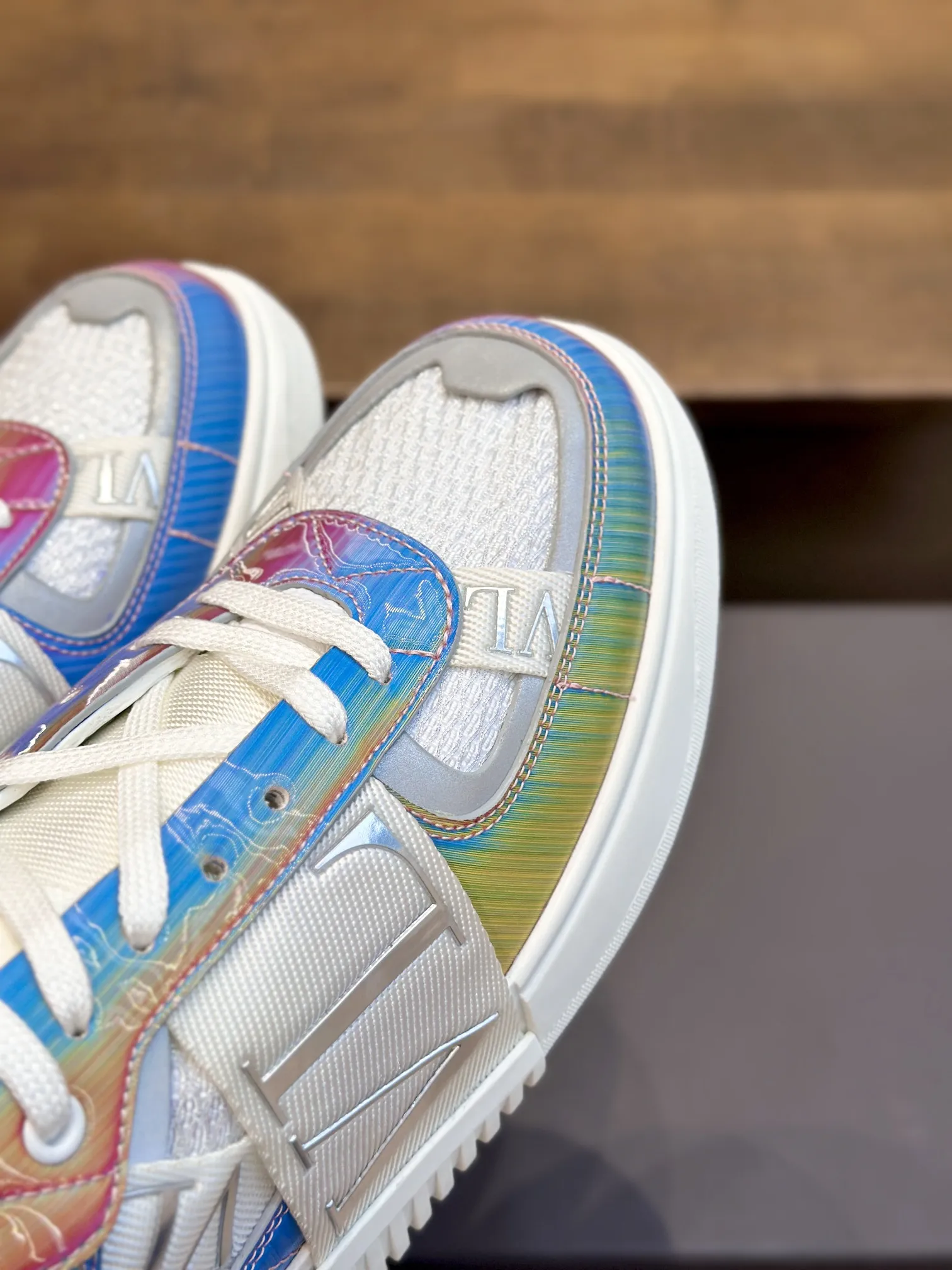 VALENTINOガレージカラースニーカー - 画像 (5)