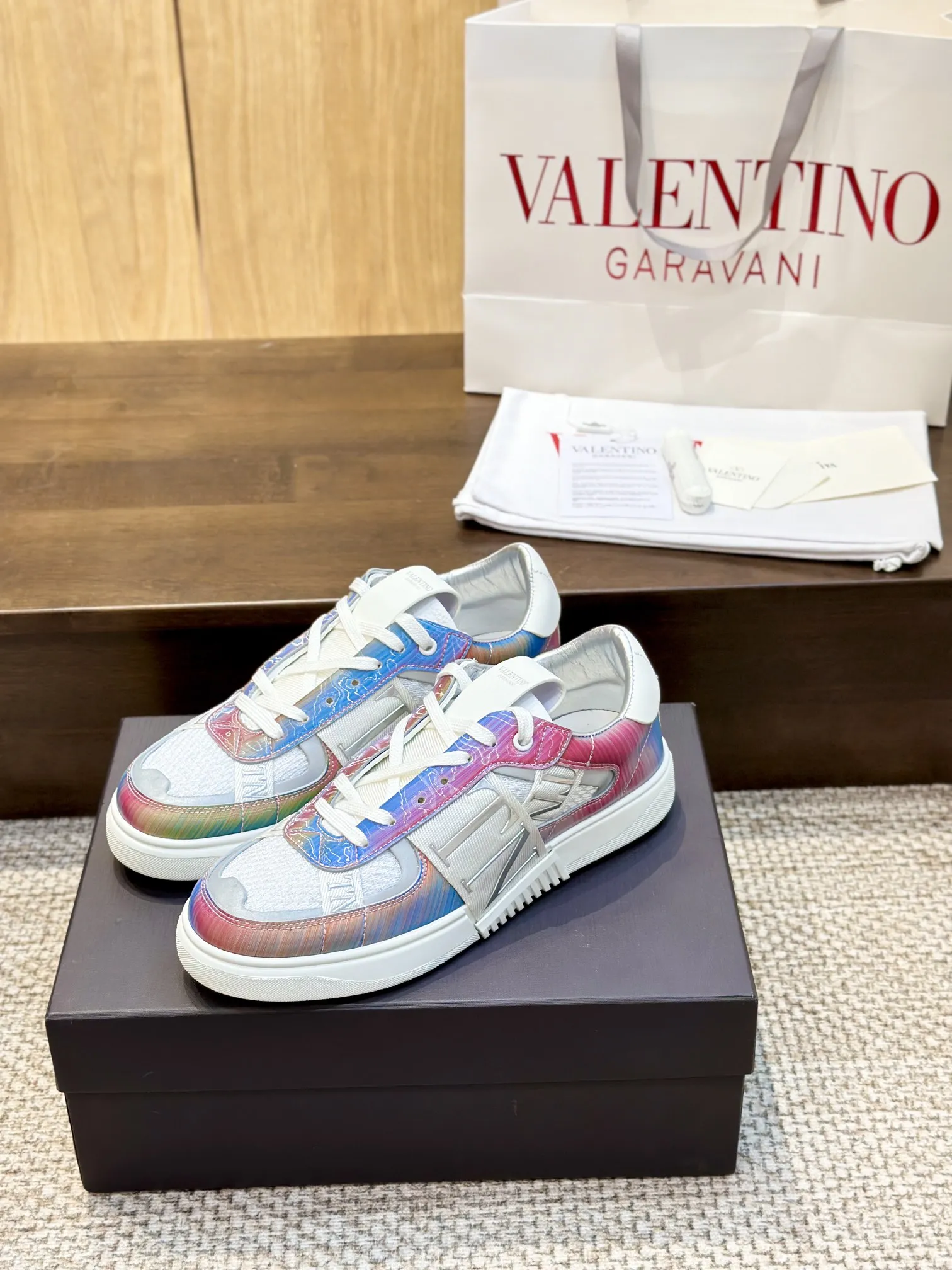 VALENTINOガレージカラースニーカー - 画像 (7)