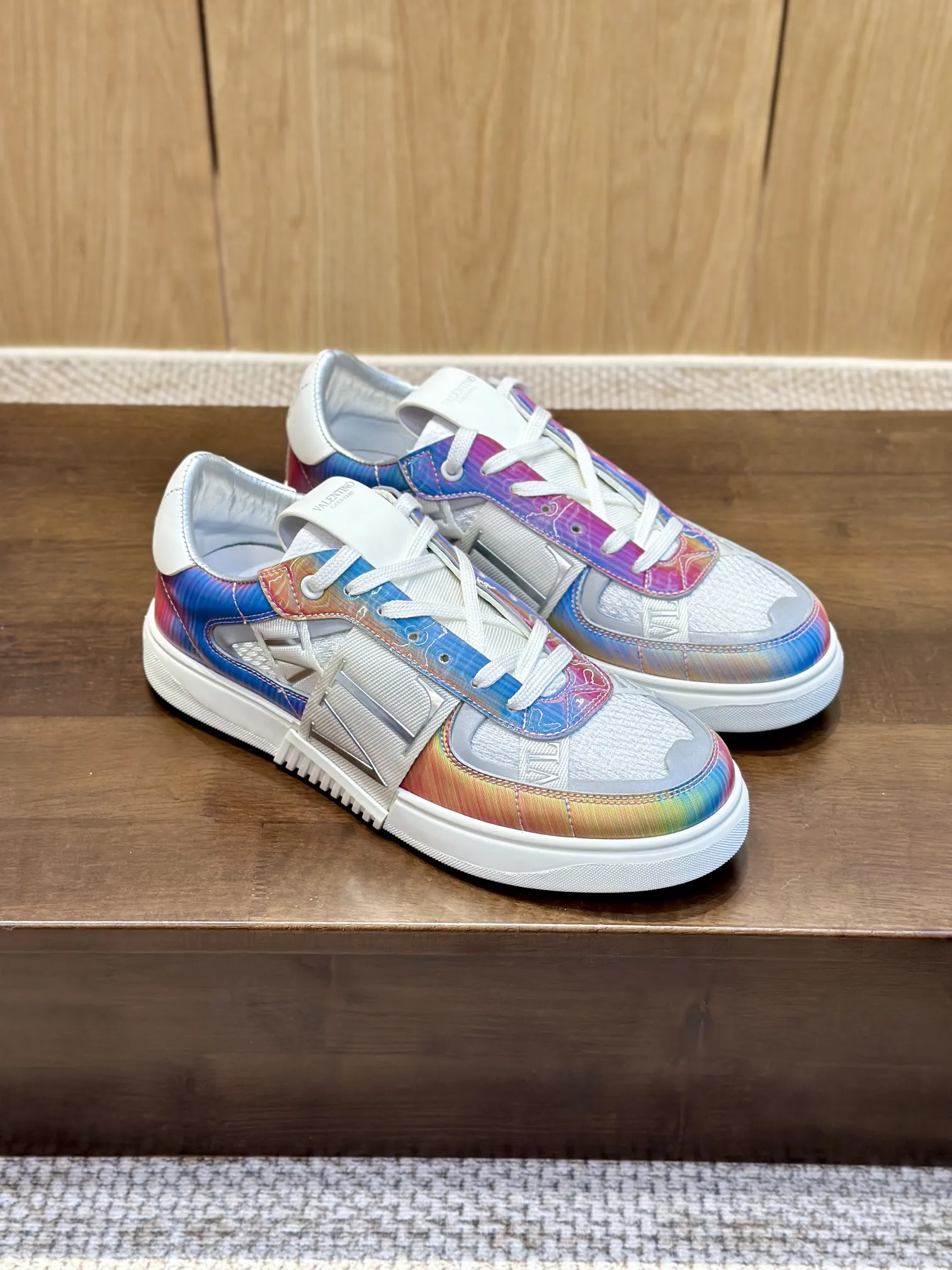 VALENTINOガレージカラースニーカー - 画像 (8)